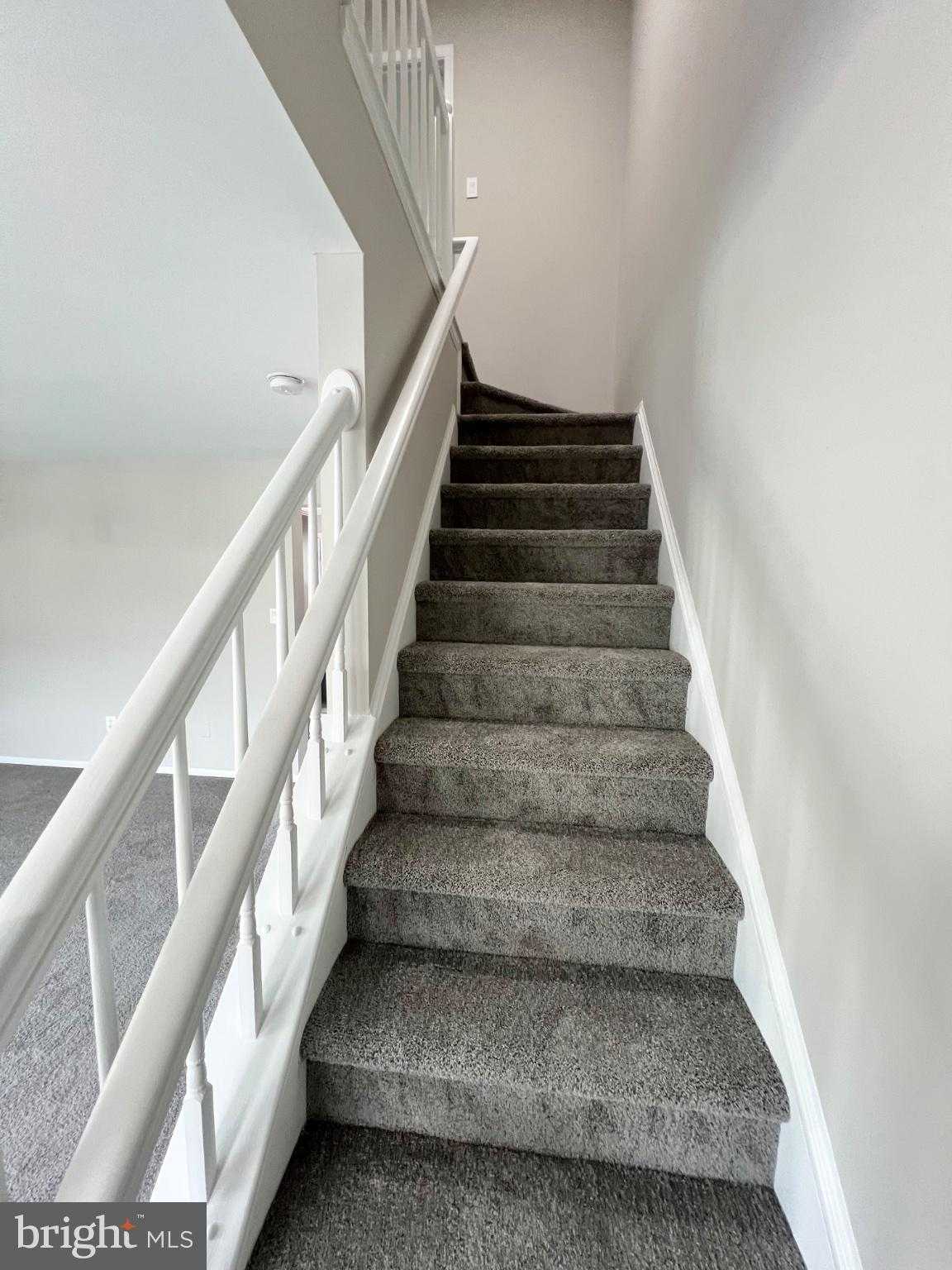 8759 Deblanc Pl photo 32