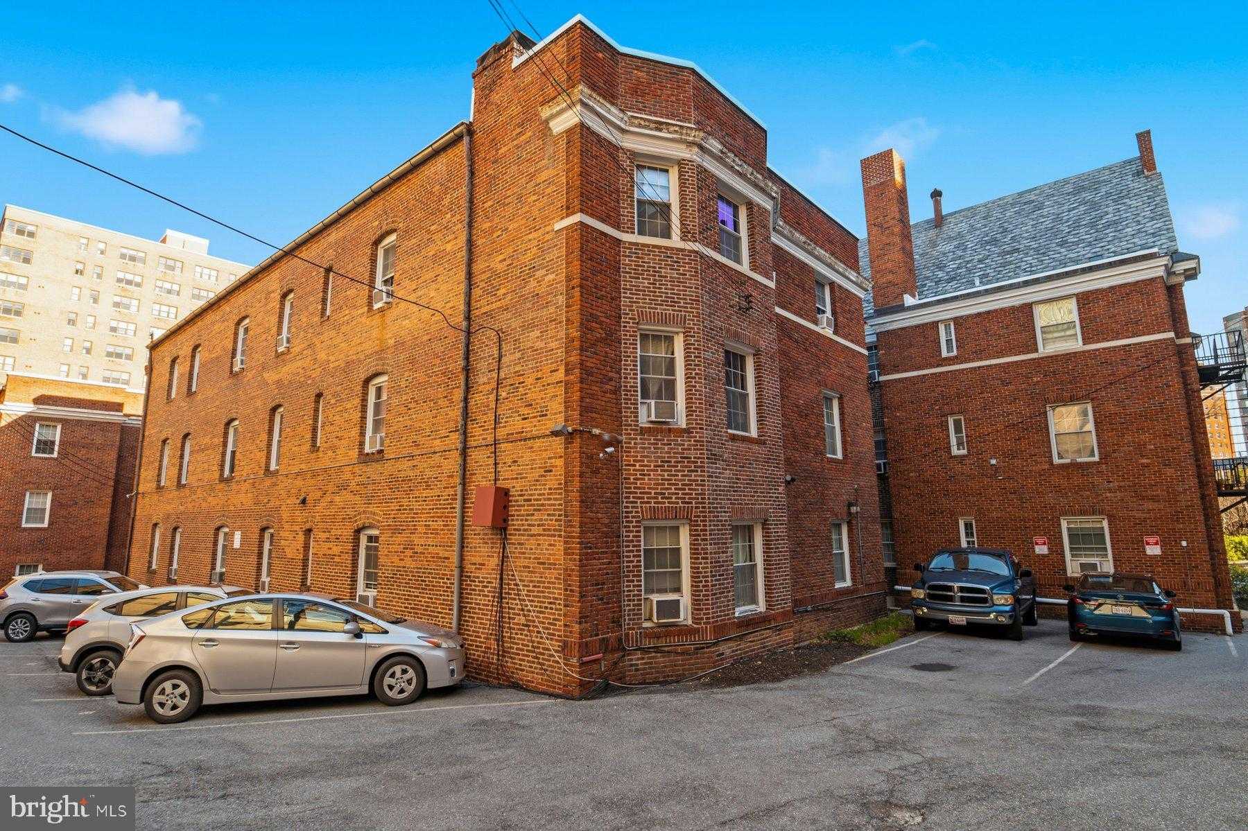 101 W 39th St Apt C3 photo 3