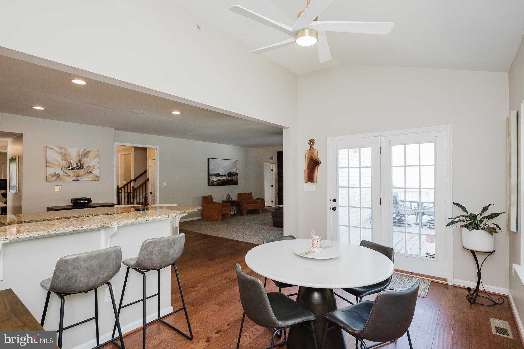 744 Falcon Ln photo 28