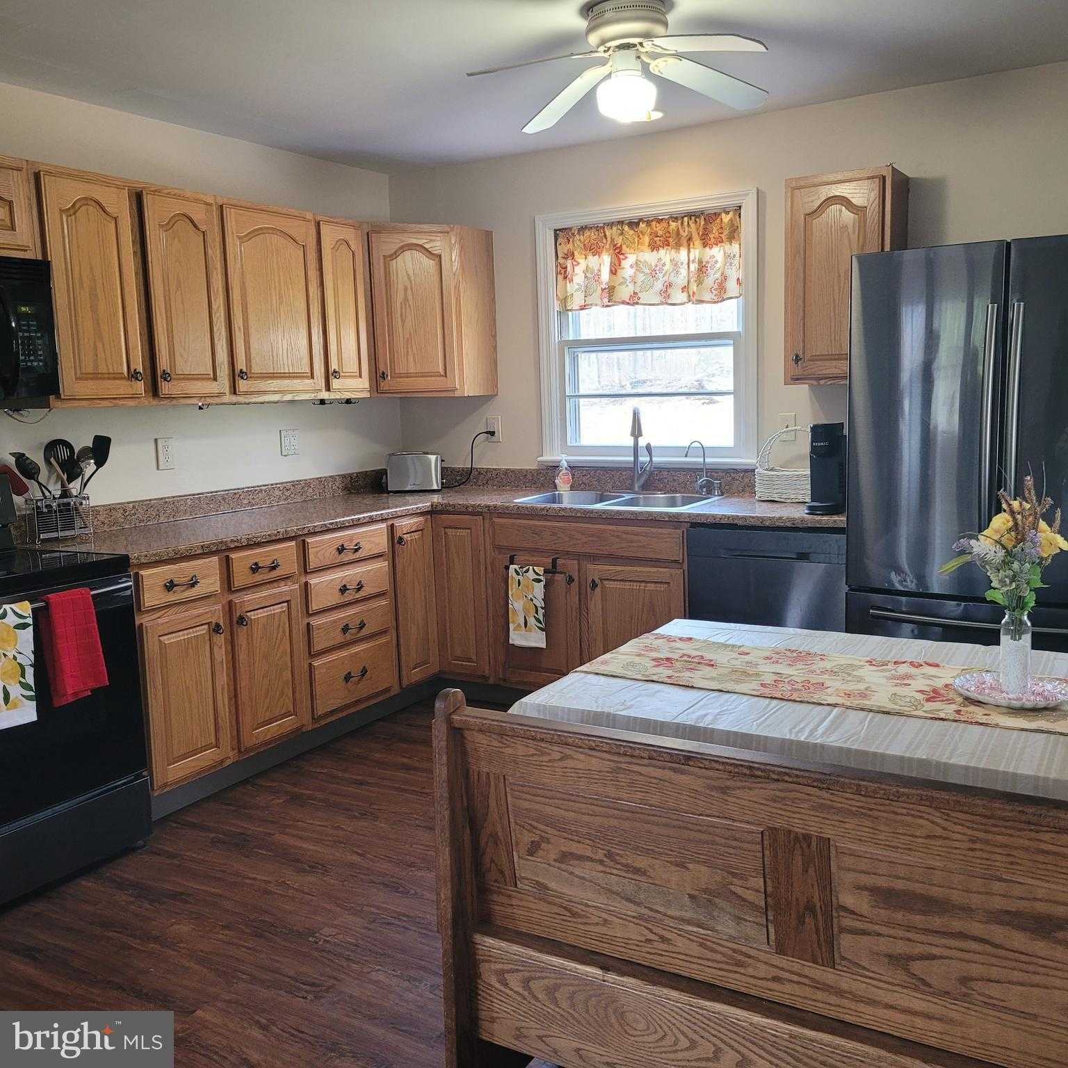 2720 Hauck Rd photo 4