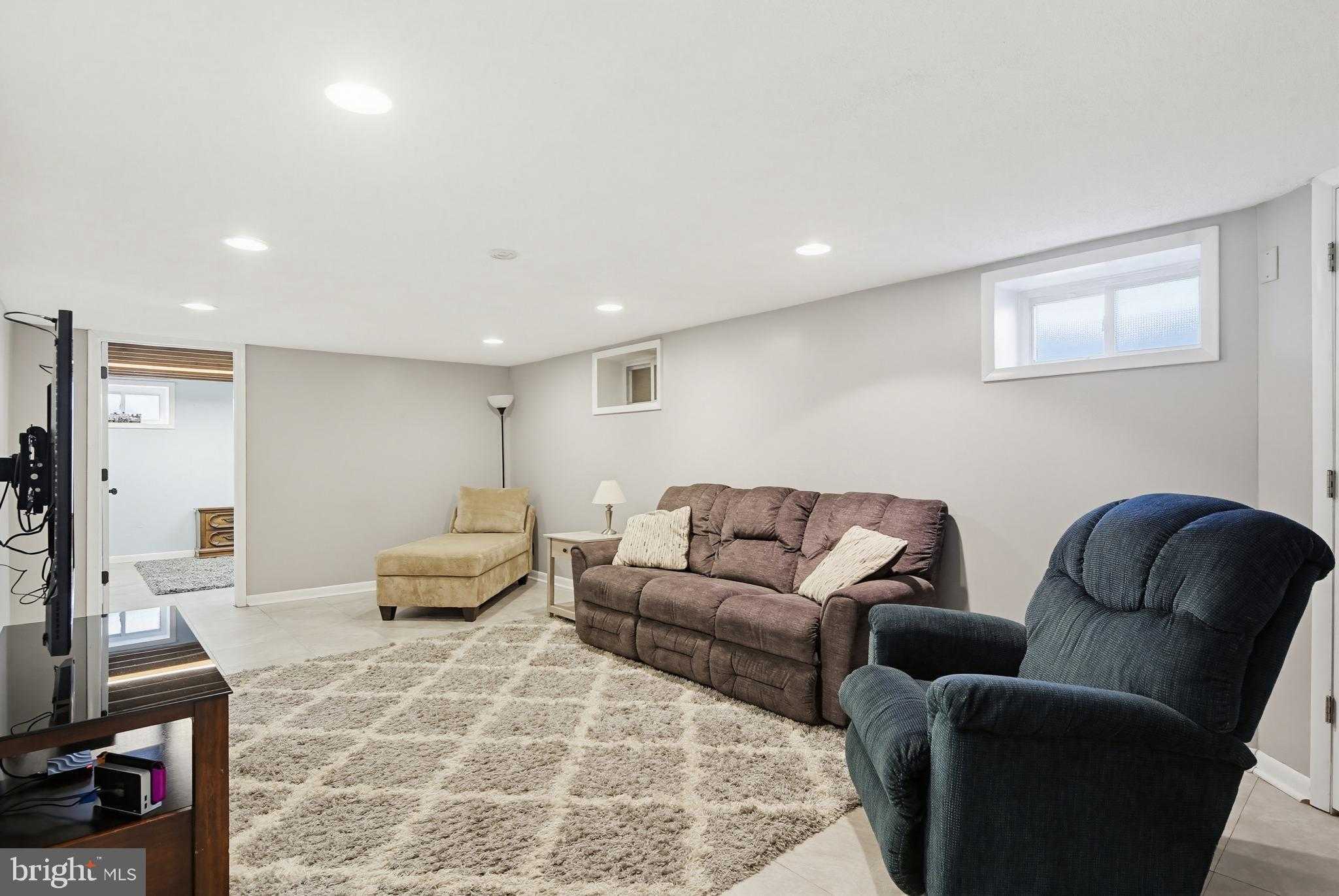 620 Lee Way photo 19