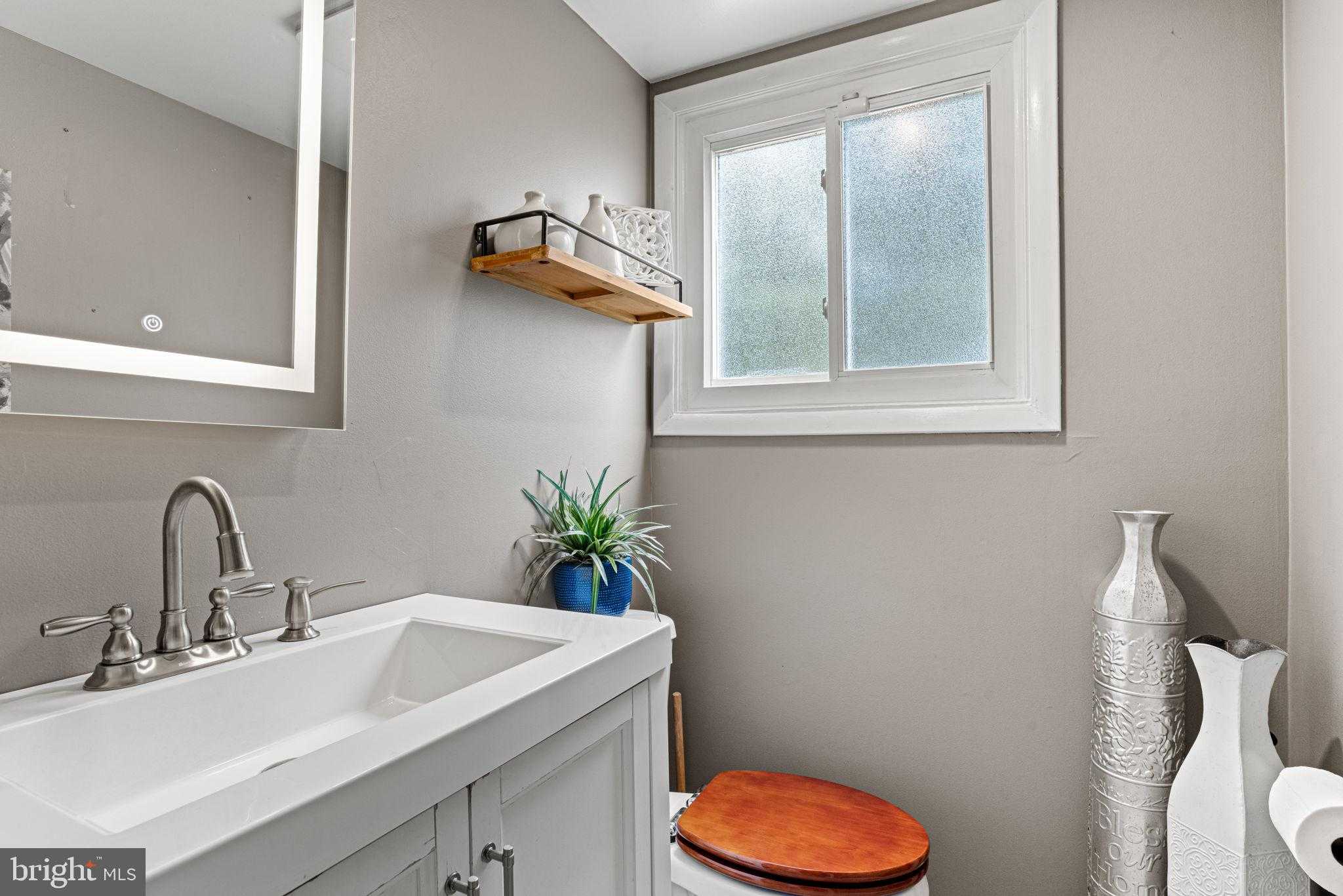 4808 Woodward Dr photo 16