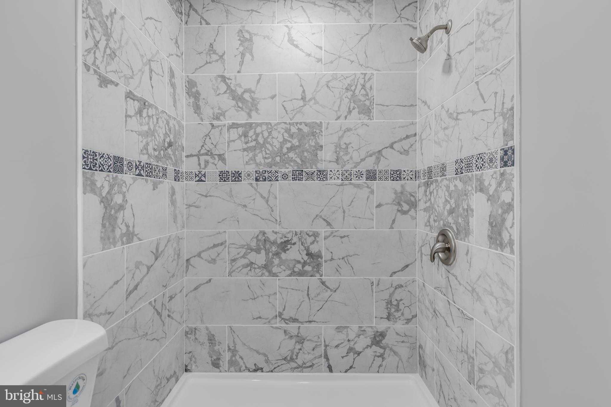 328 Beaghan Dr photo 38