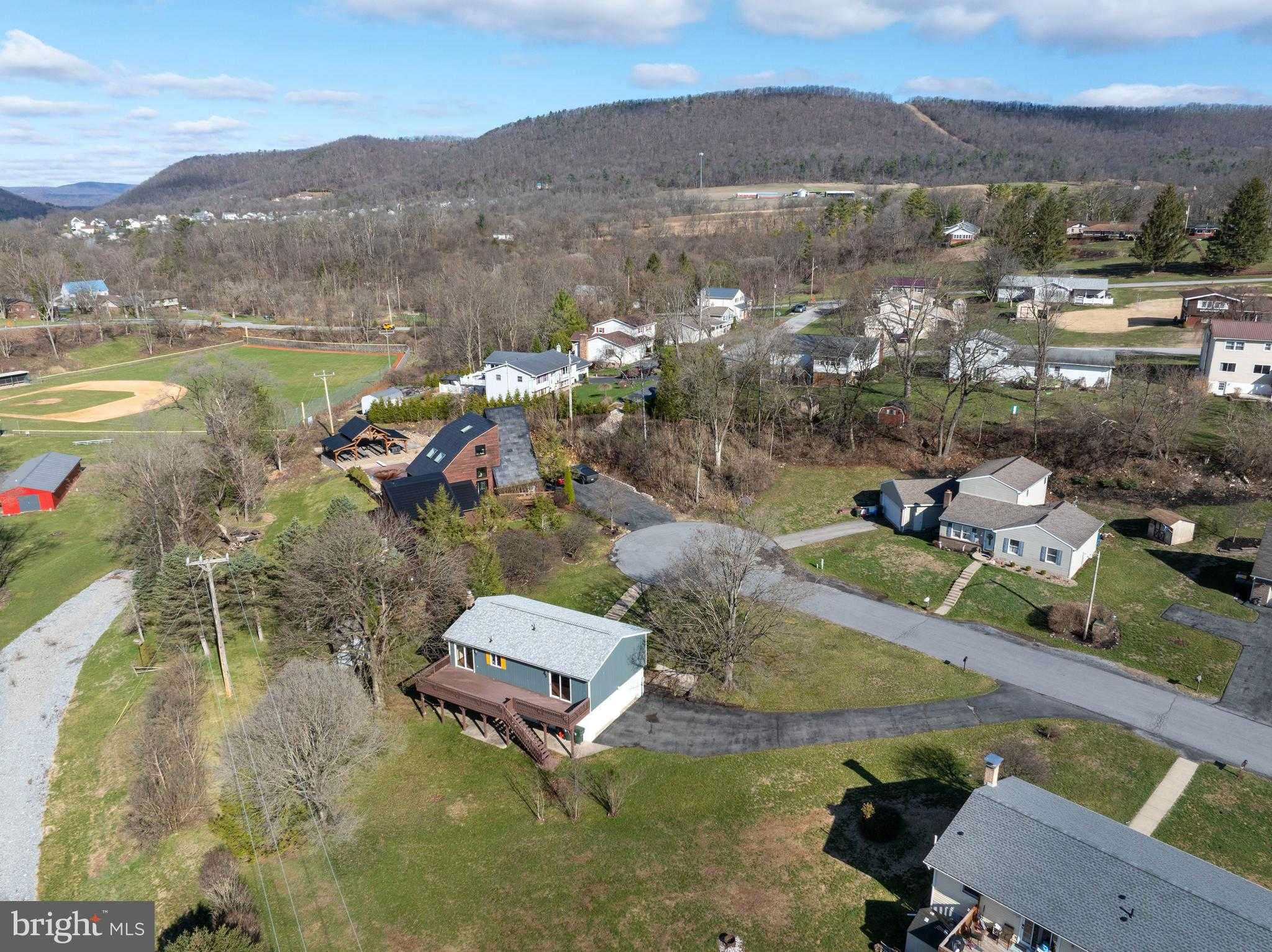 1202 Pine Cir photo 10