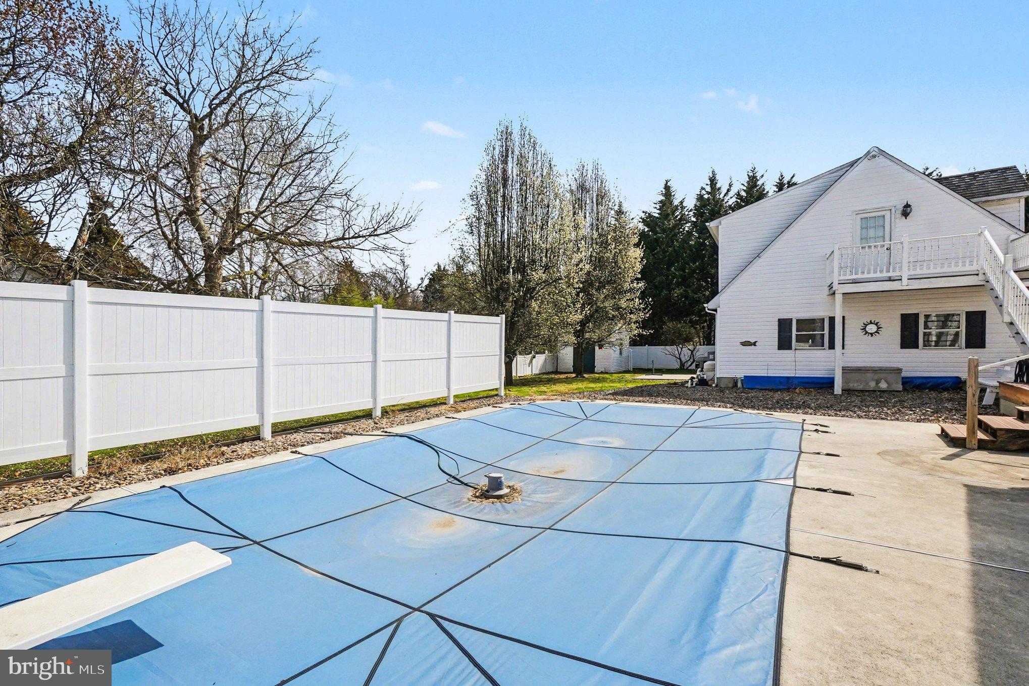 101 Lincoln Ave photo 61