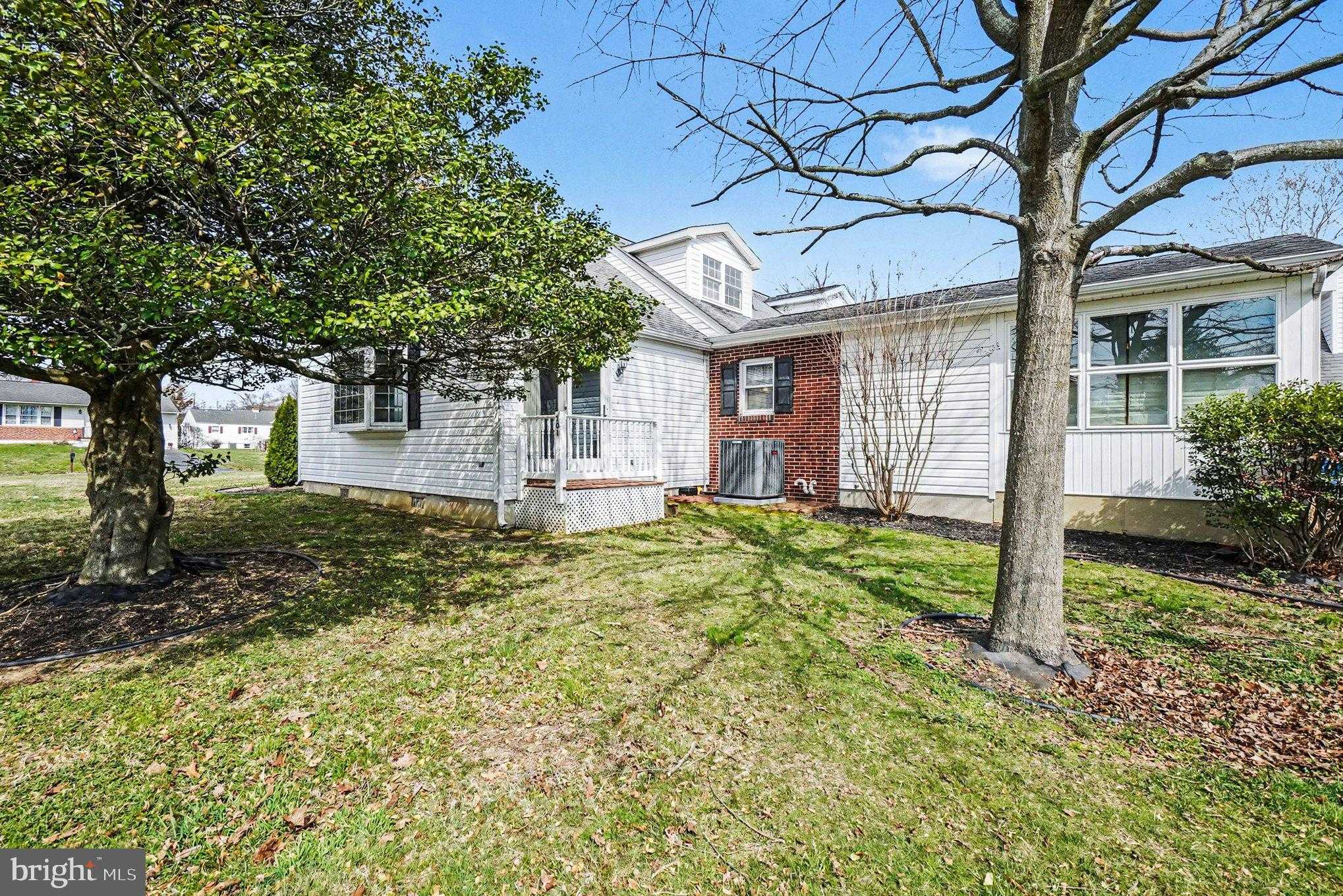 101 Lincoln Ave photo 64