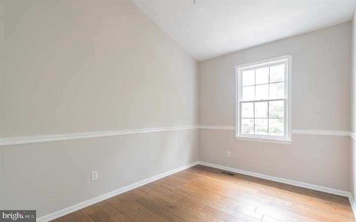 8533 Fountain Valley Dr photo 17