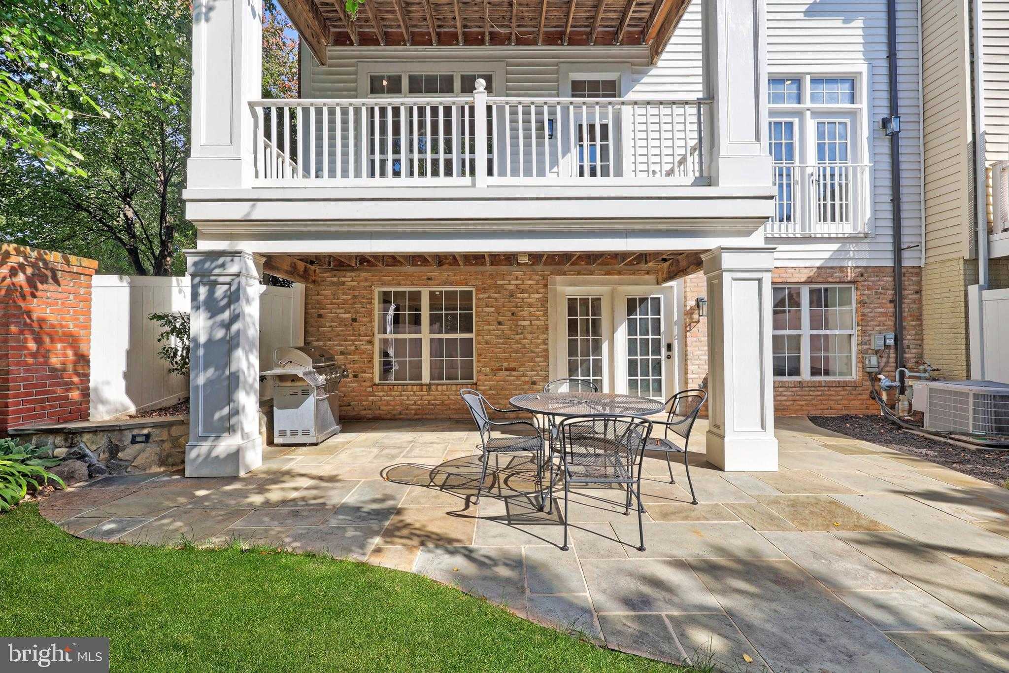 18441 Lanier Island Sq photo 51