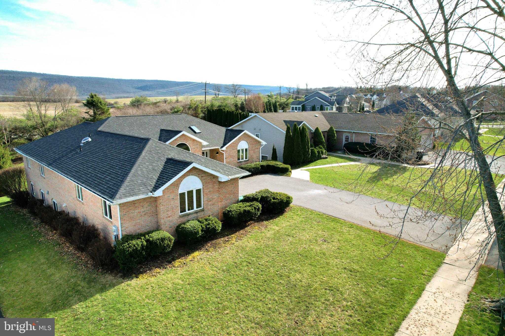 128 Waypoint Cir photo 4