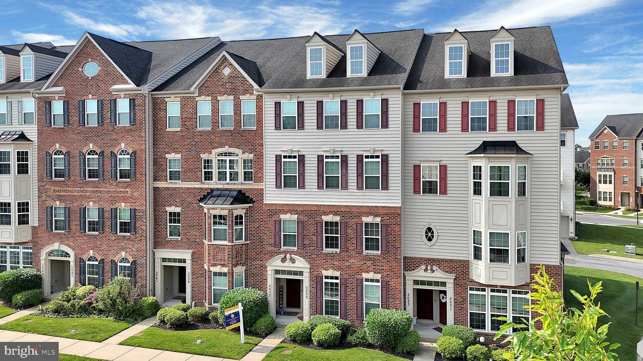 5037 Small Gains Way photo 4