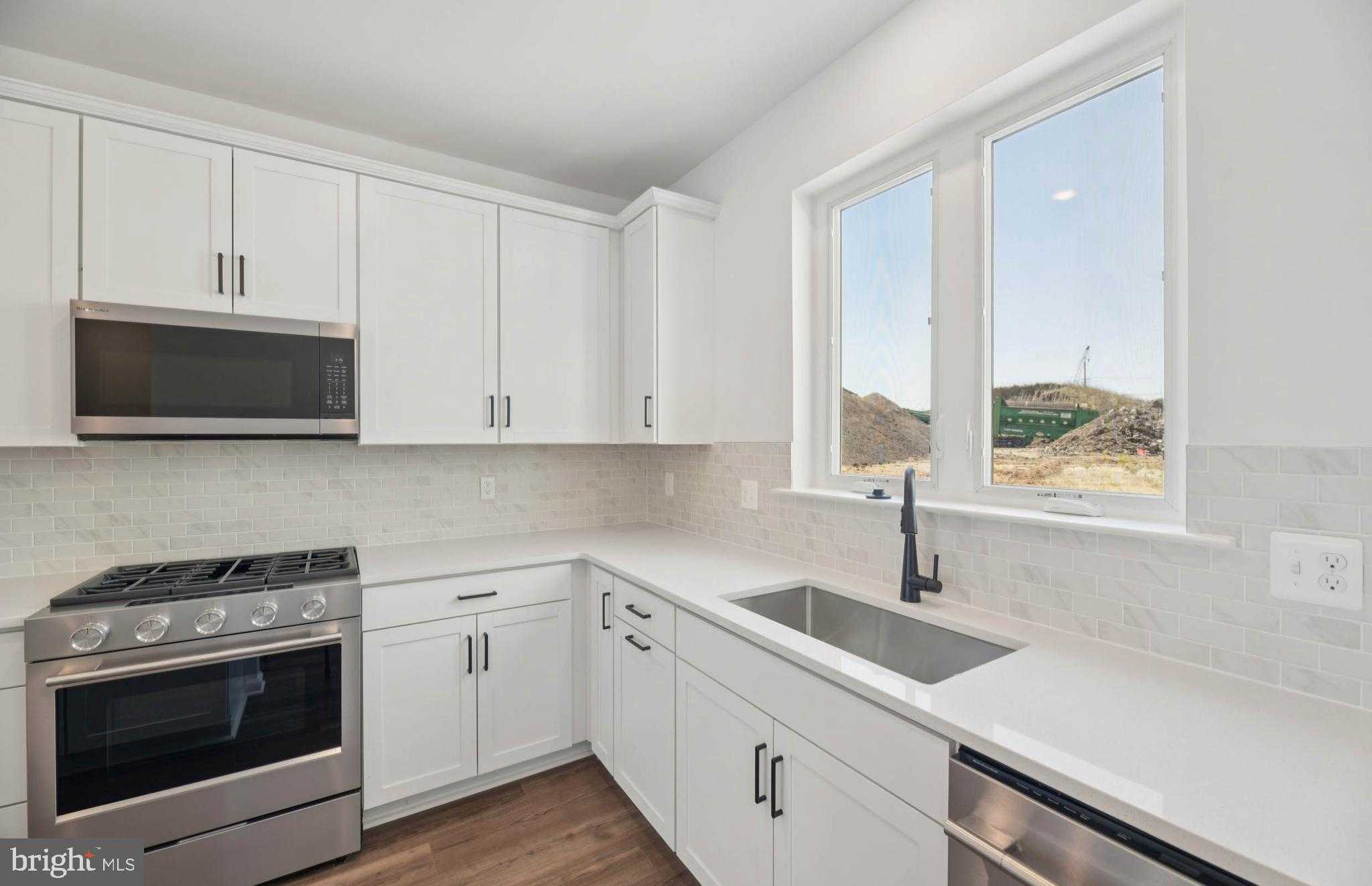 4207 Eliza CT photo 7