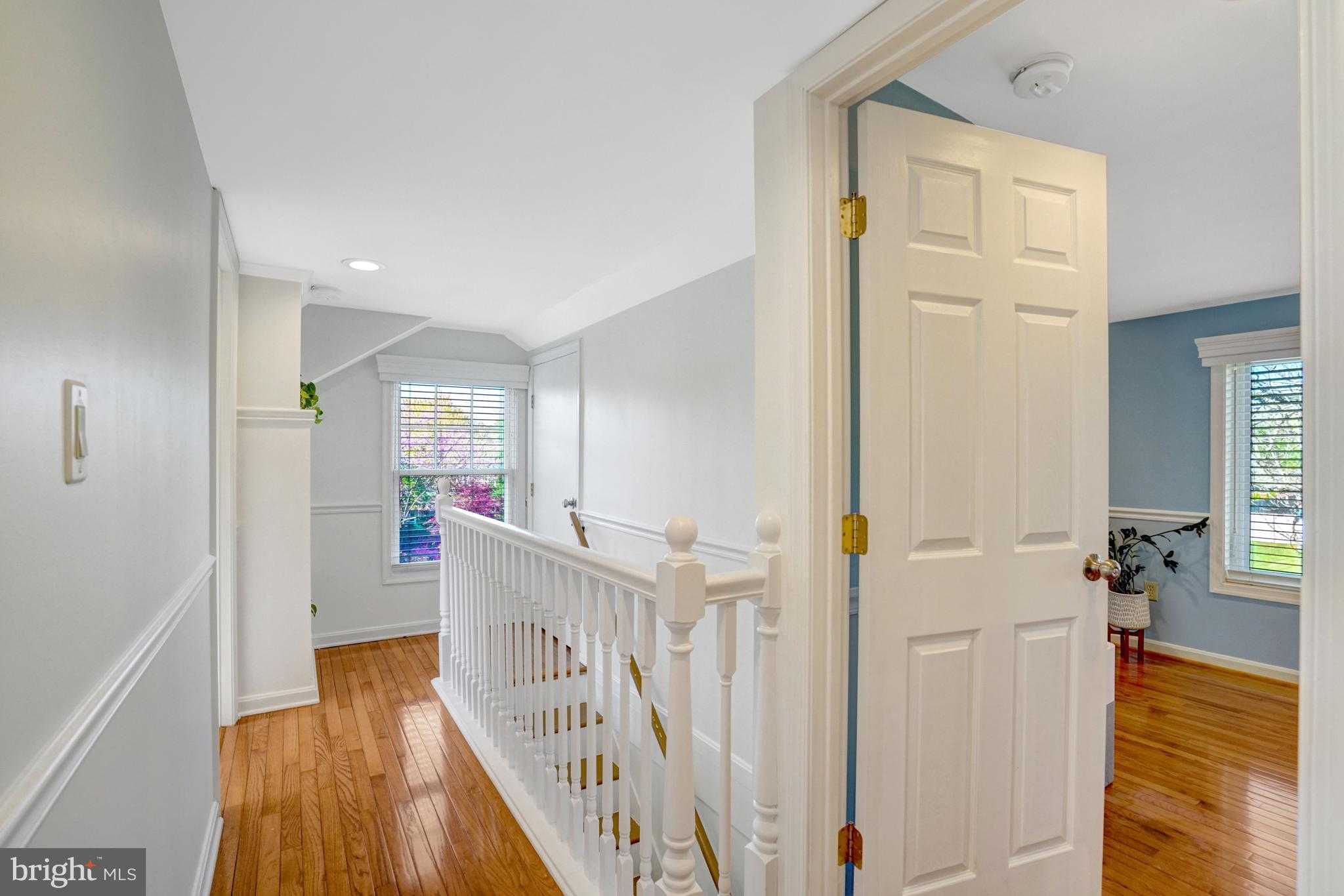 4913 Grafton St photo 30