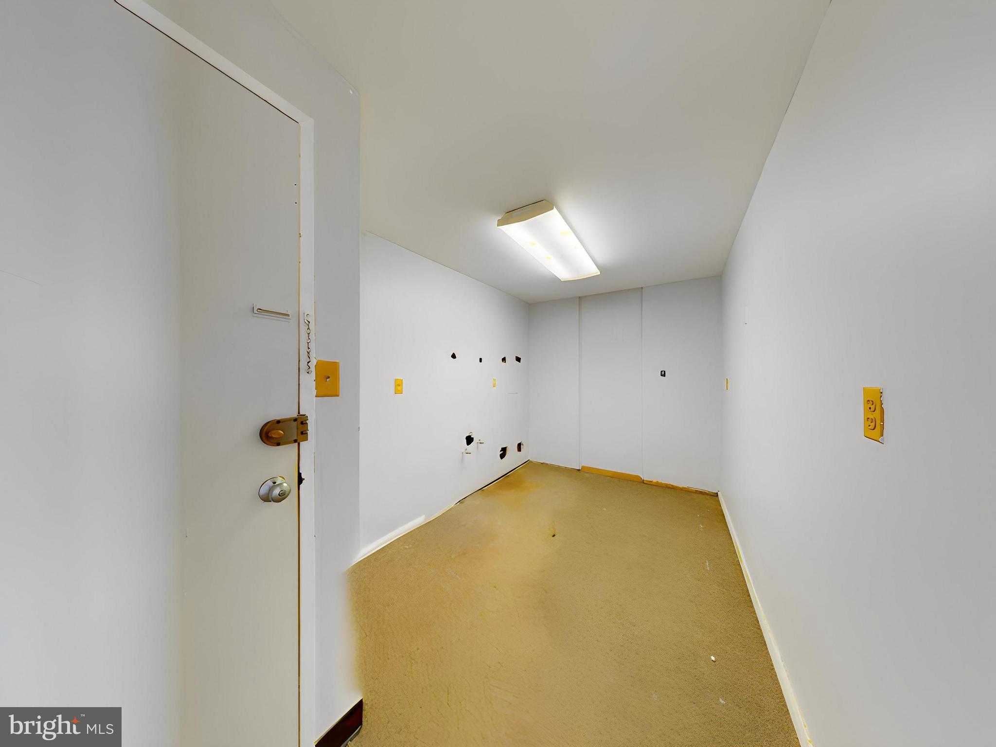 4600 Duke St Apt 419 photo 17