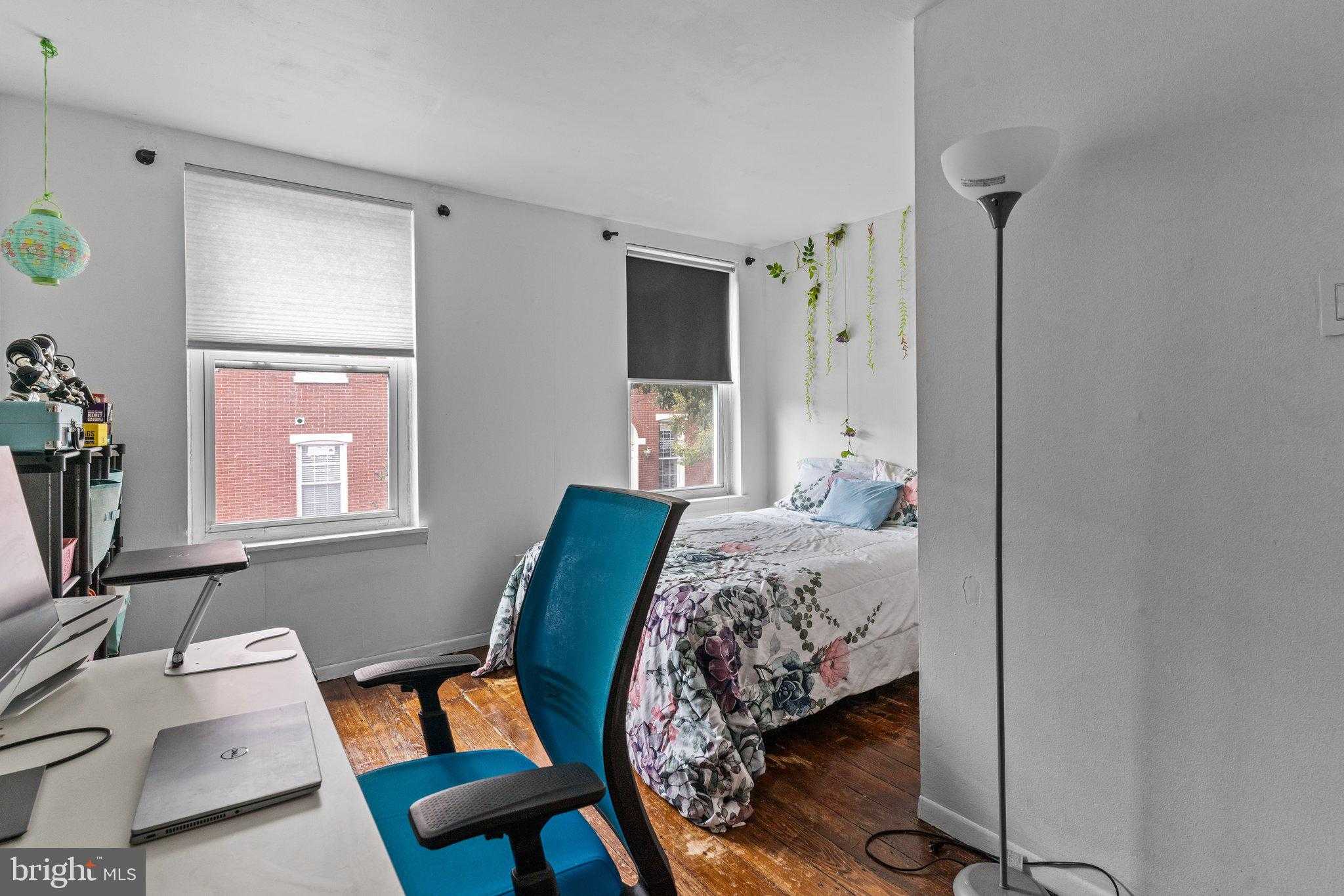 889 N Lecount St photo 12