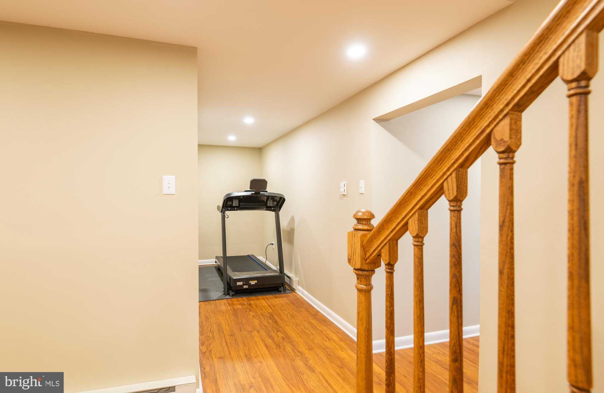 724 E Curtin St photo 47