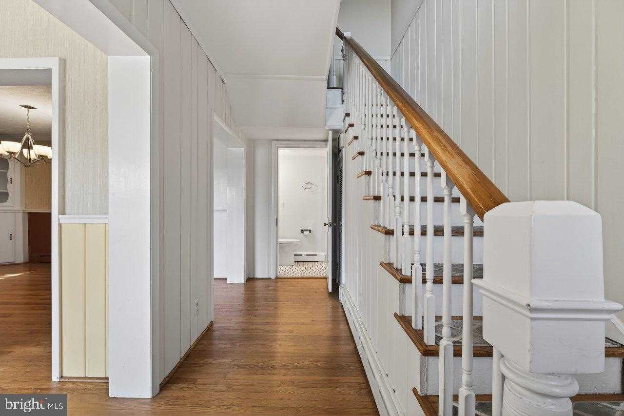 422 Mechanic St photo 5