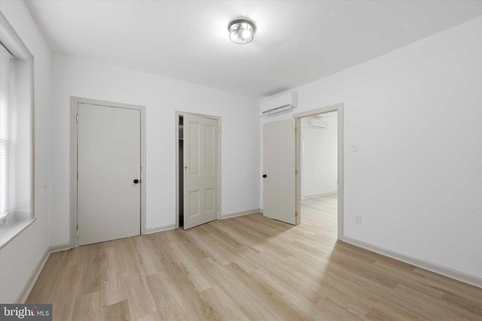 907 Belmont Ave photo 11