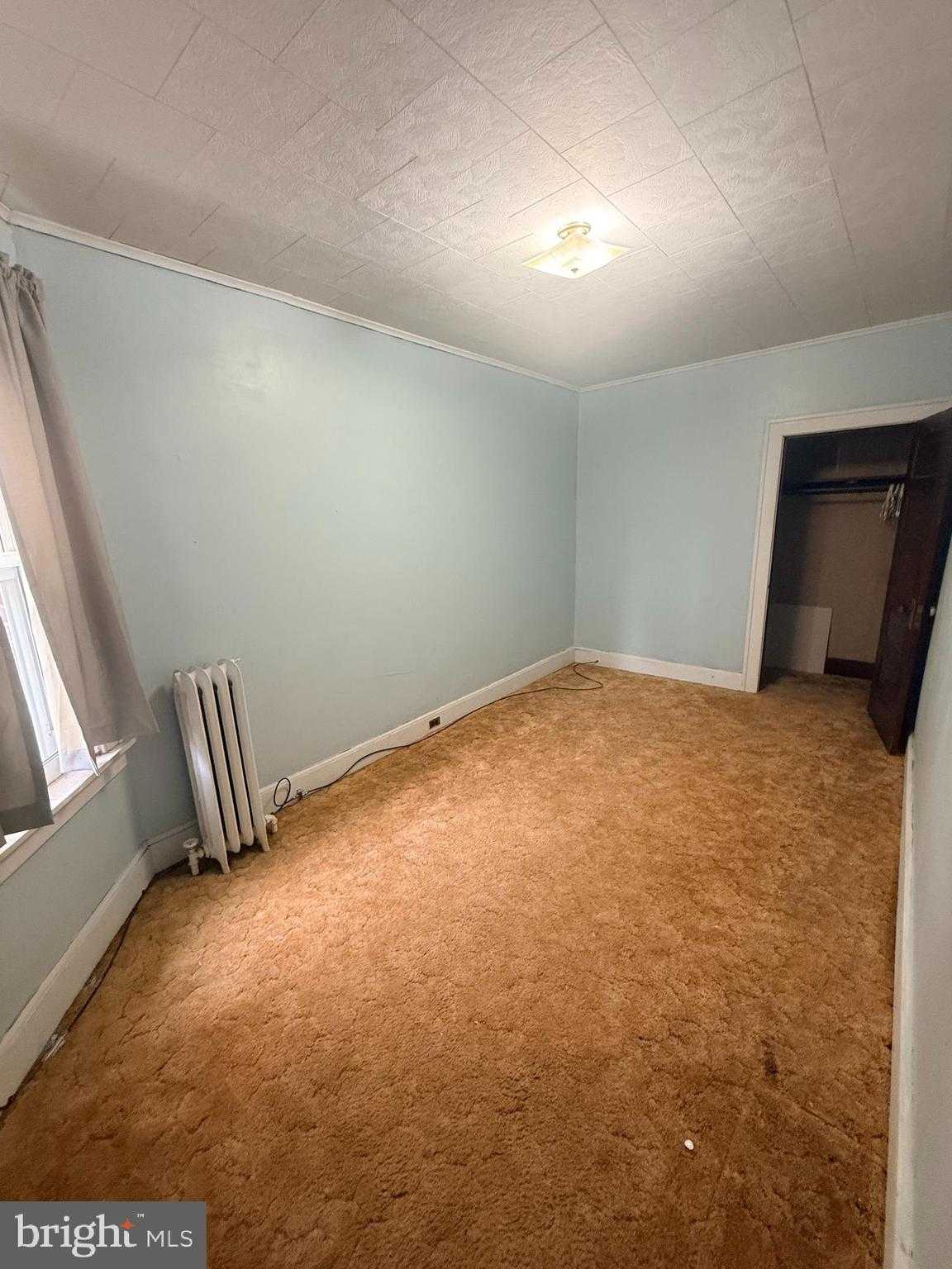 713 N Centre St photo 9