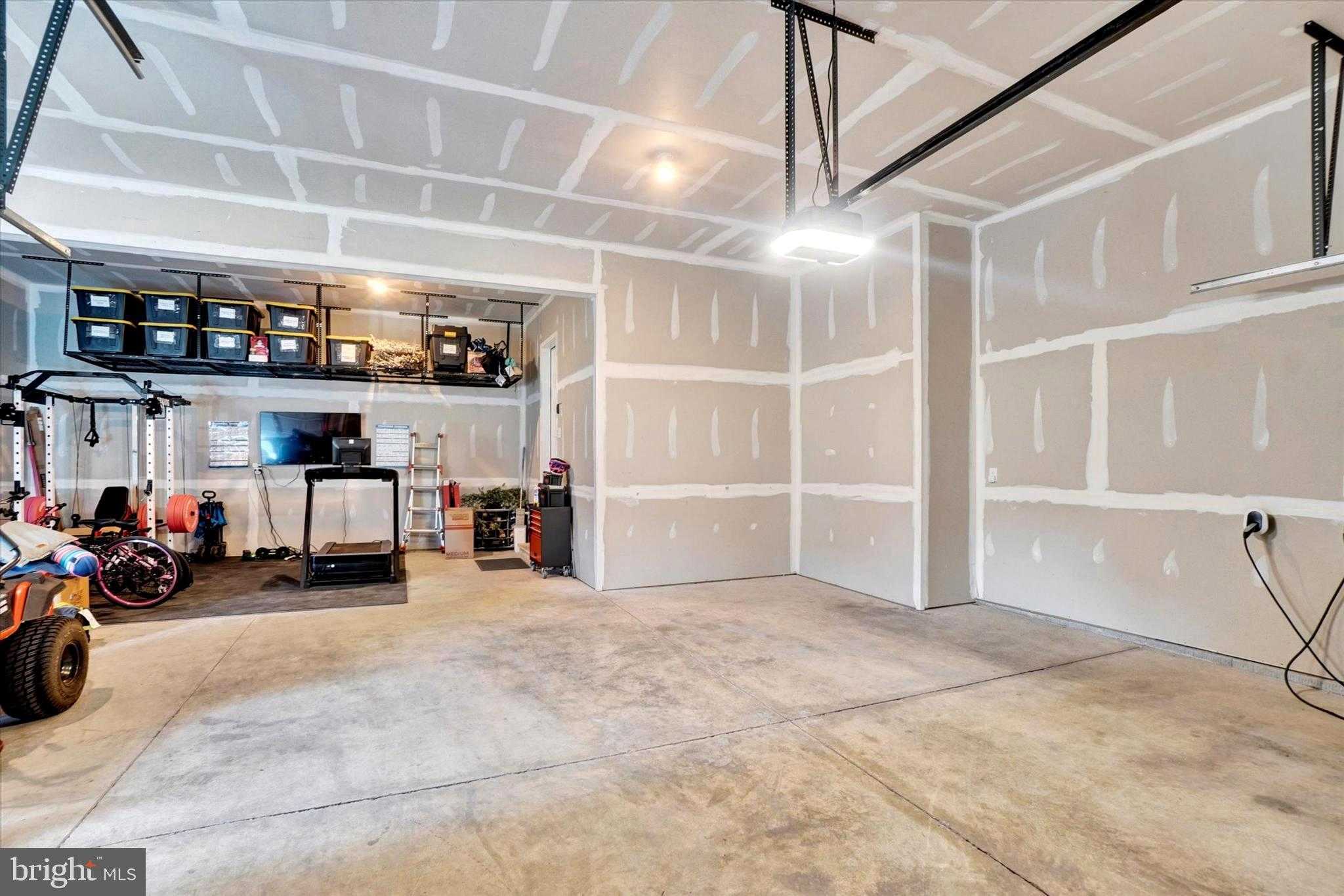 245 Hollyhock Dr photo 37