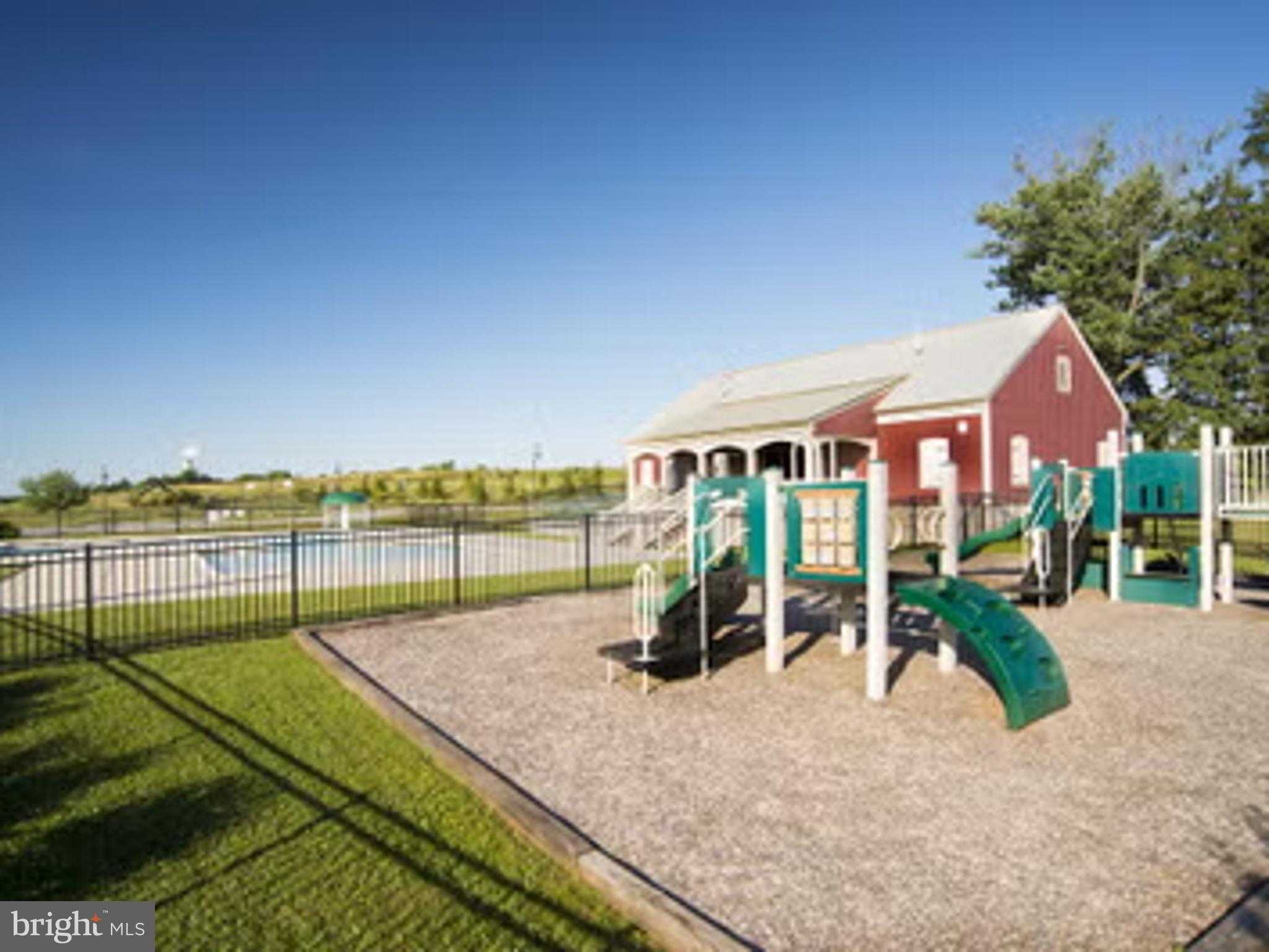 245 Hollyhock Dr photo 40