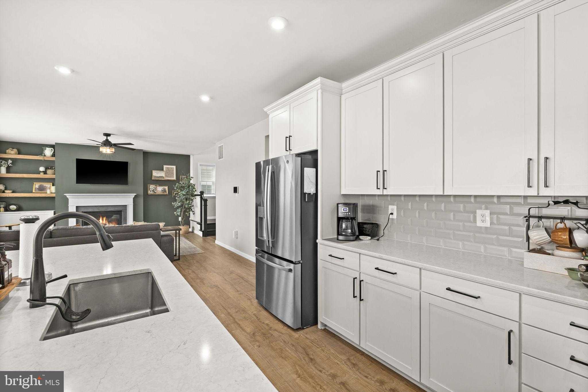 109 Hibiscus Dr photo 9