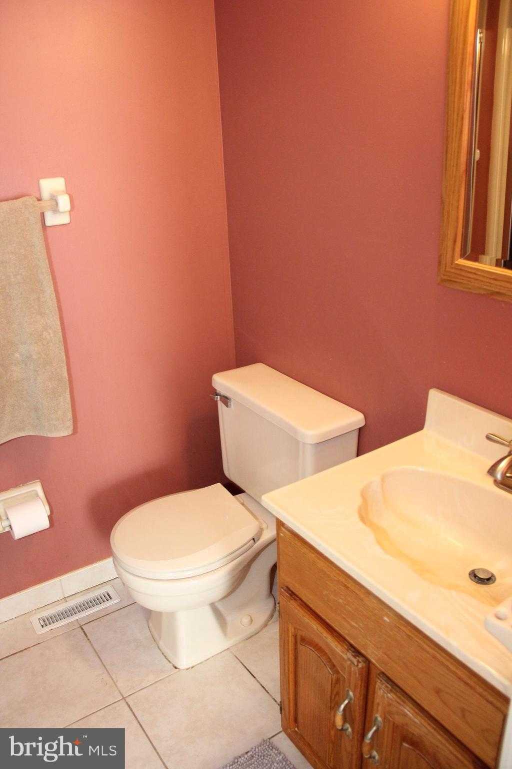 7902 Brous Ave photo 28