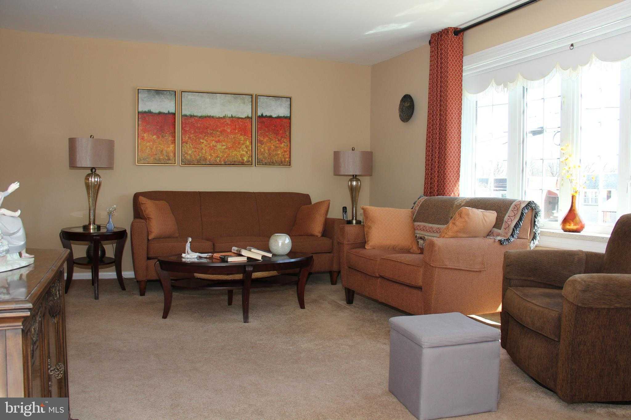 7902 Brous Ave photo 3