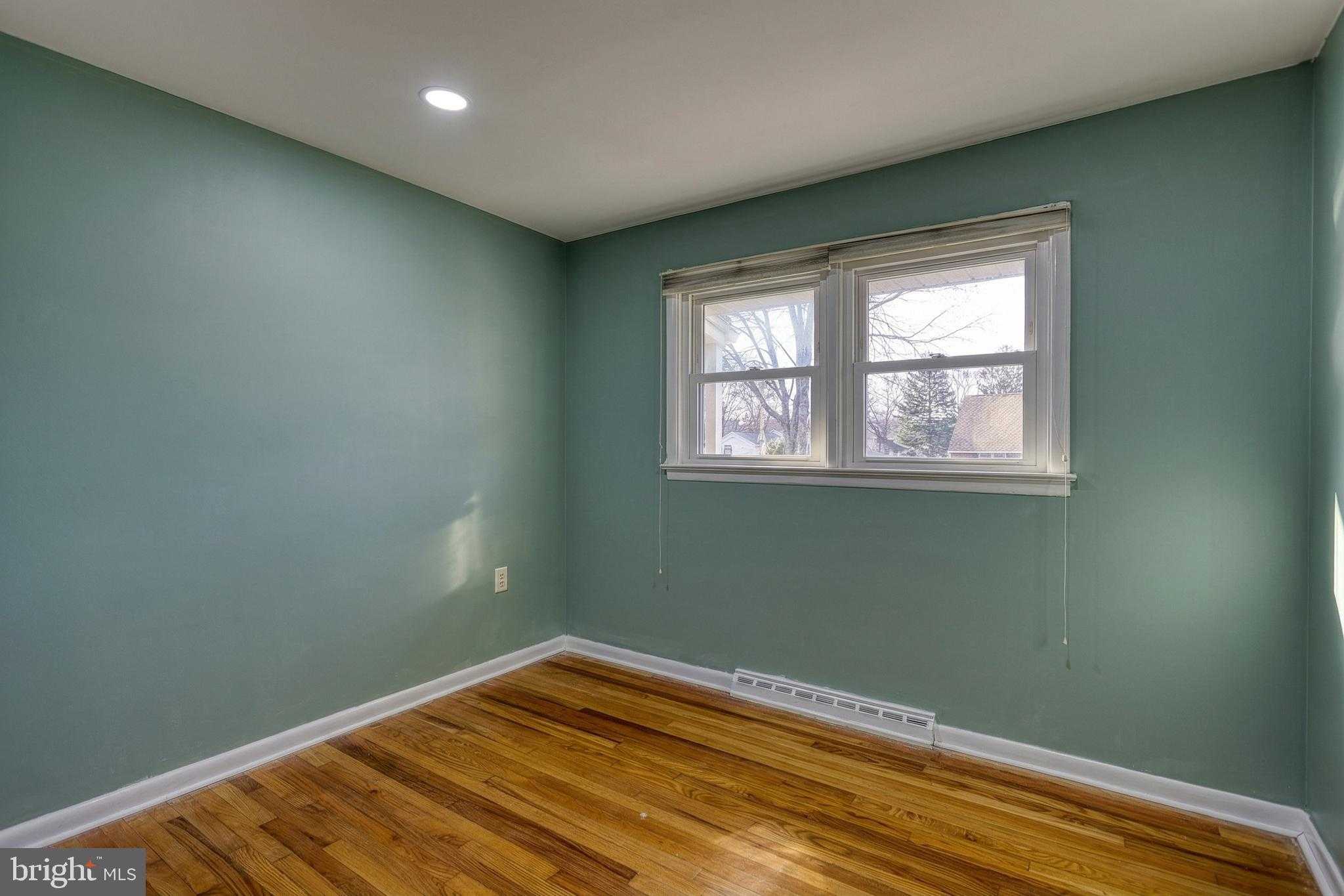 4605 Oxford Rd photo 34