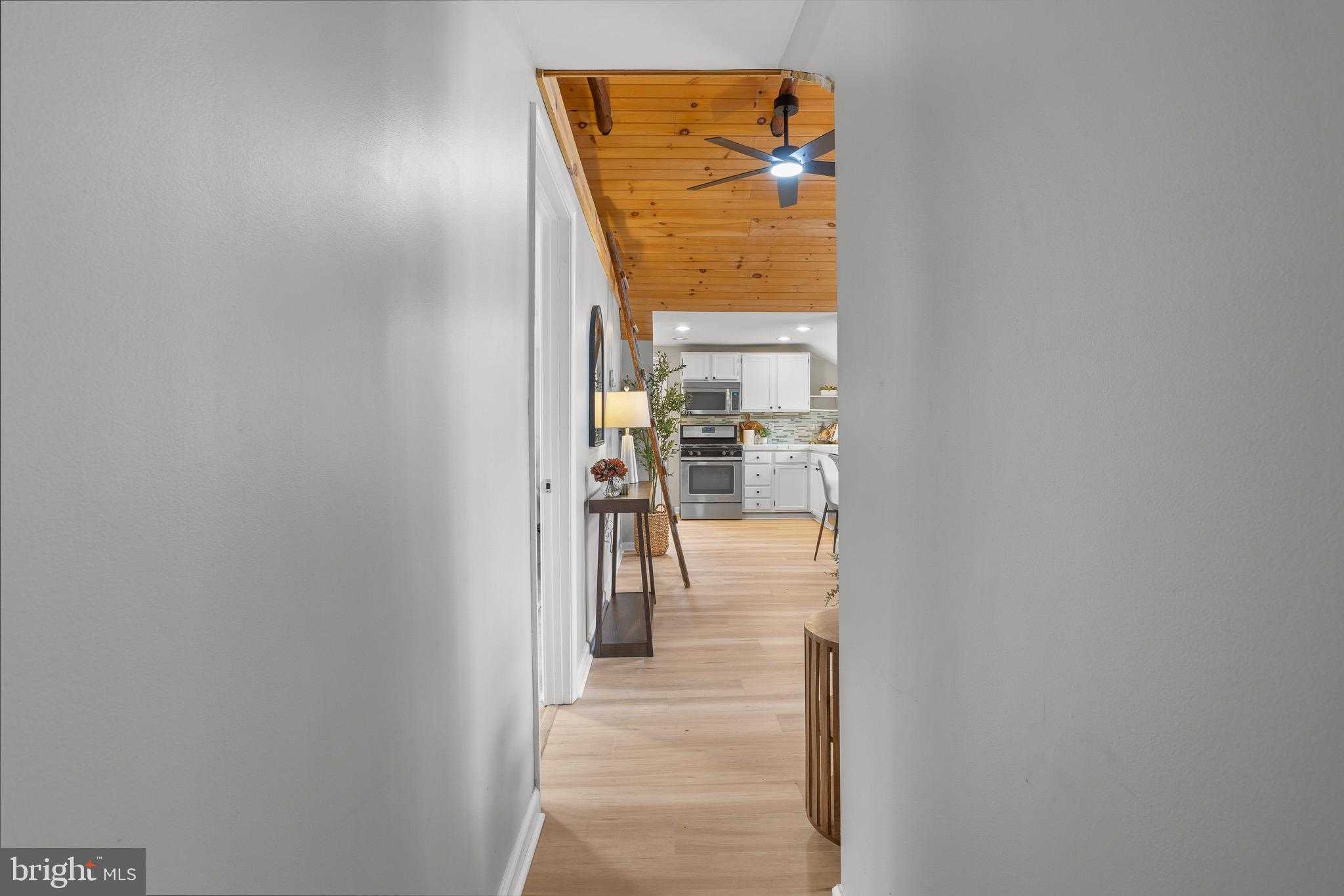 6014 Locust Rd photo 22