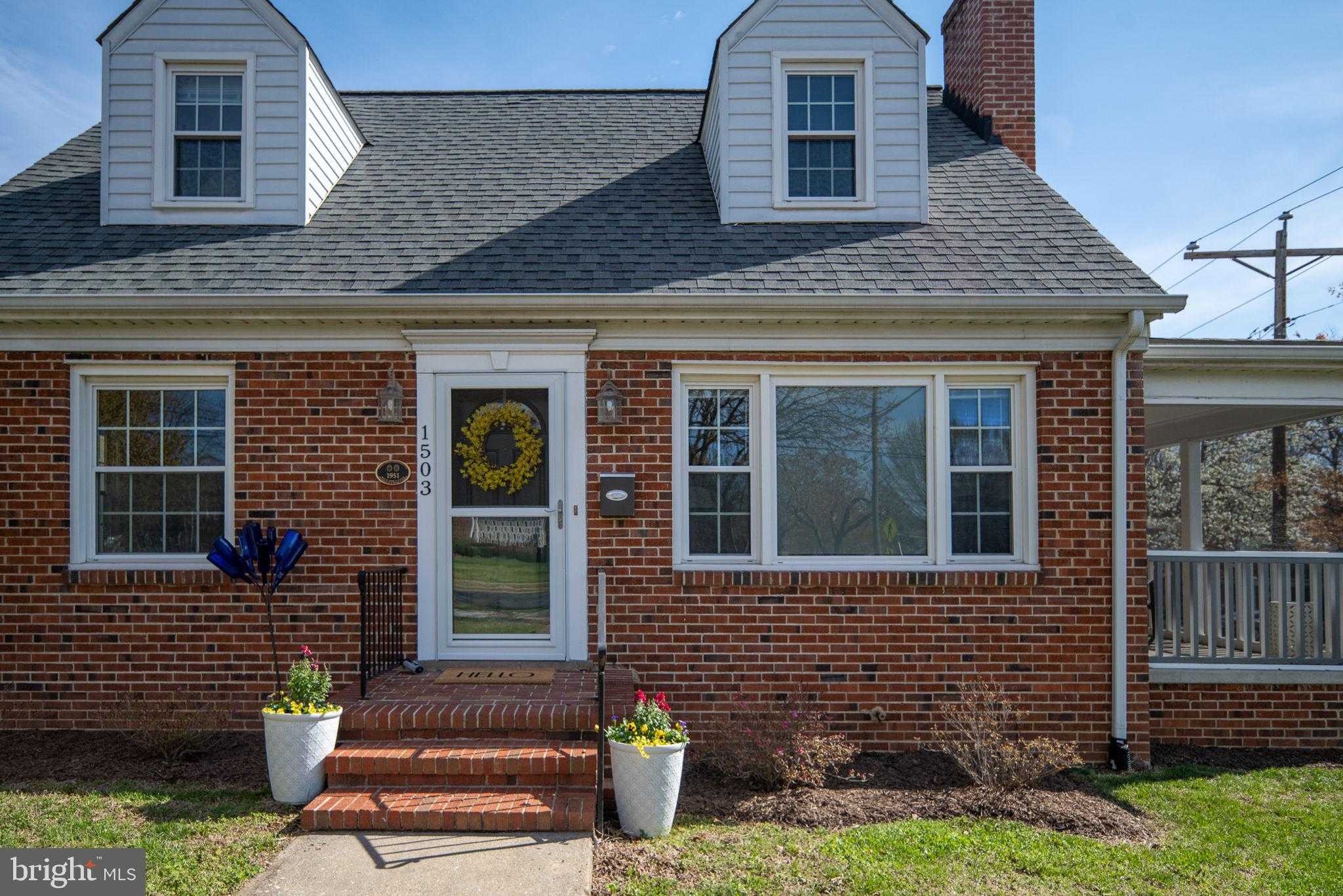 1503 Stafford Ave photo 4