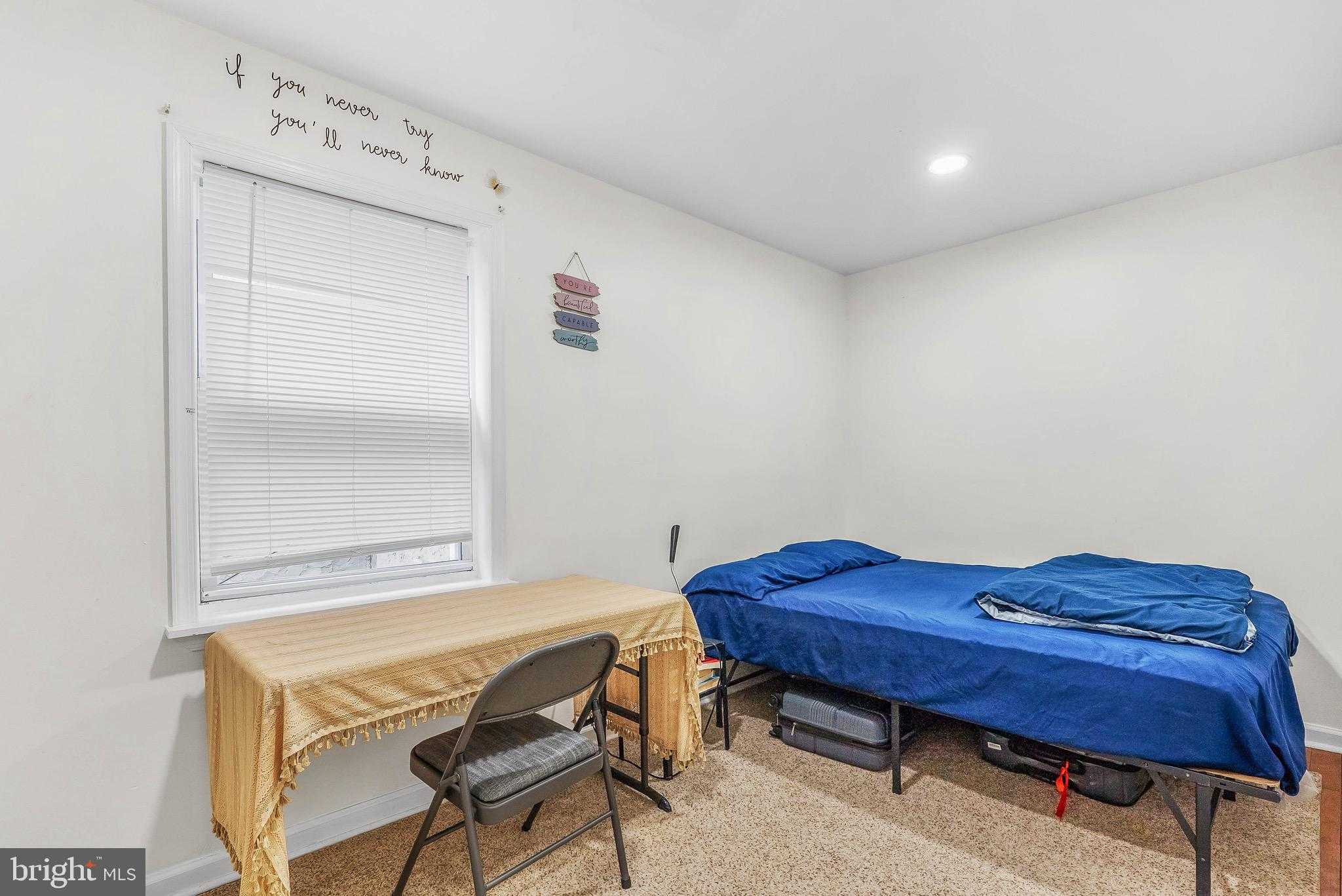 1504 Brown St photo 10