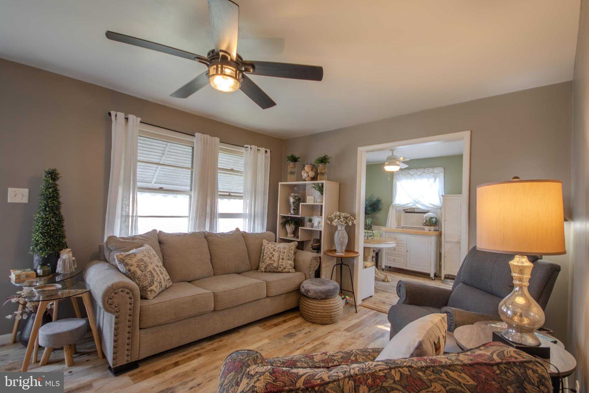 310 Pryor Ave photo 5