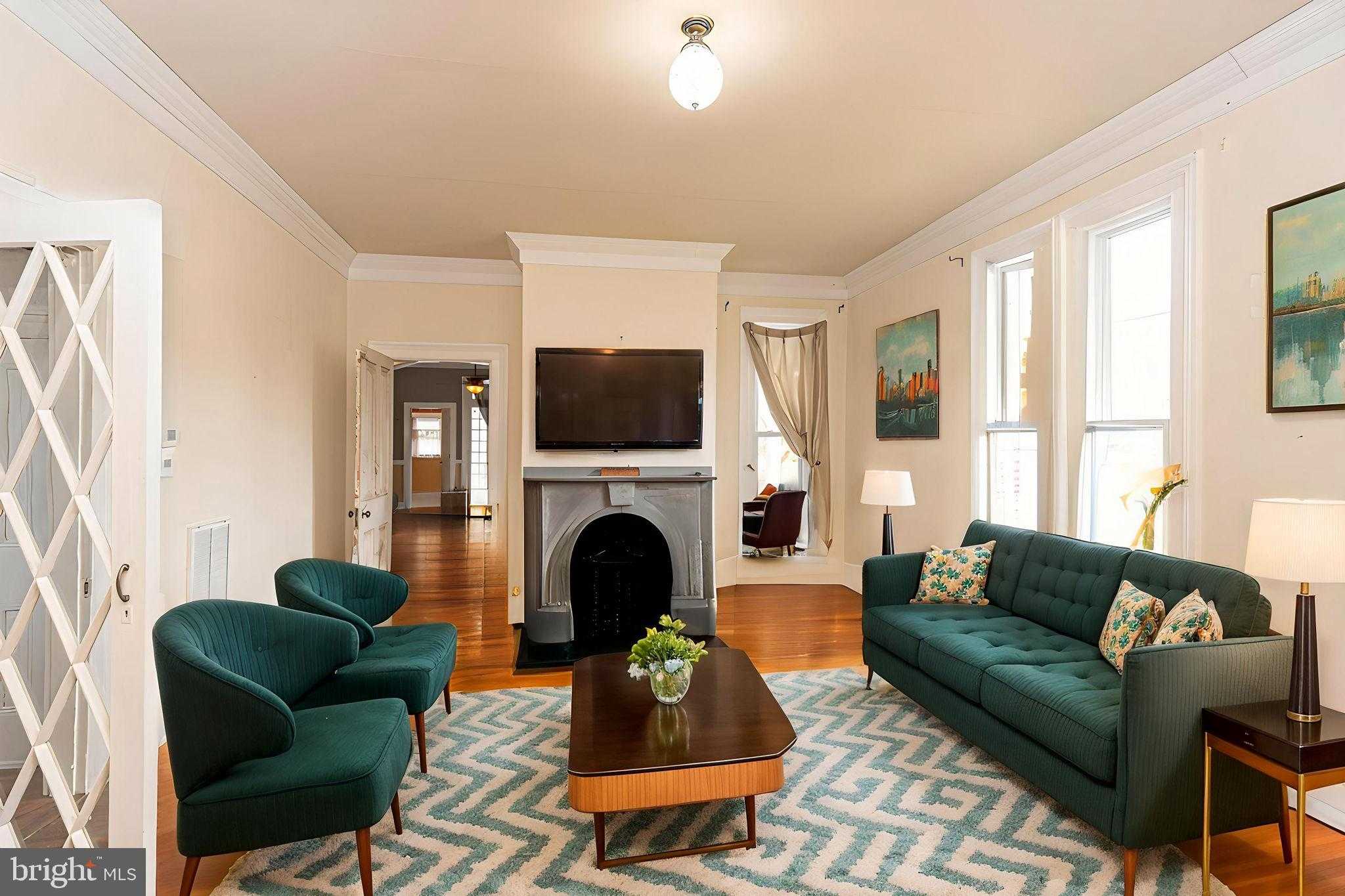 101 S Church St photo 23