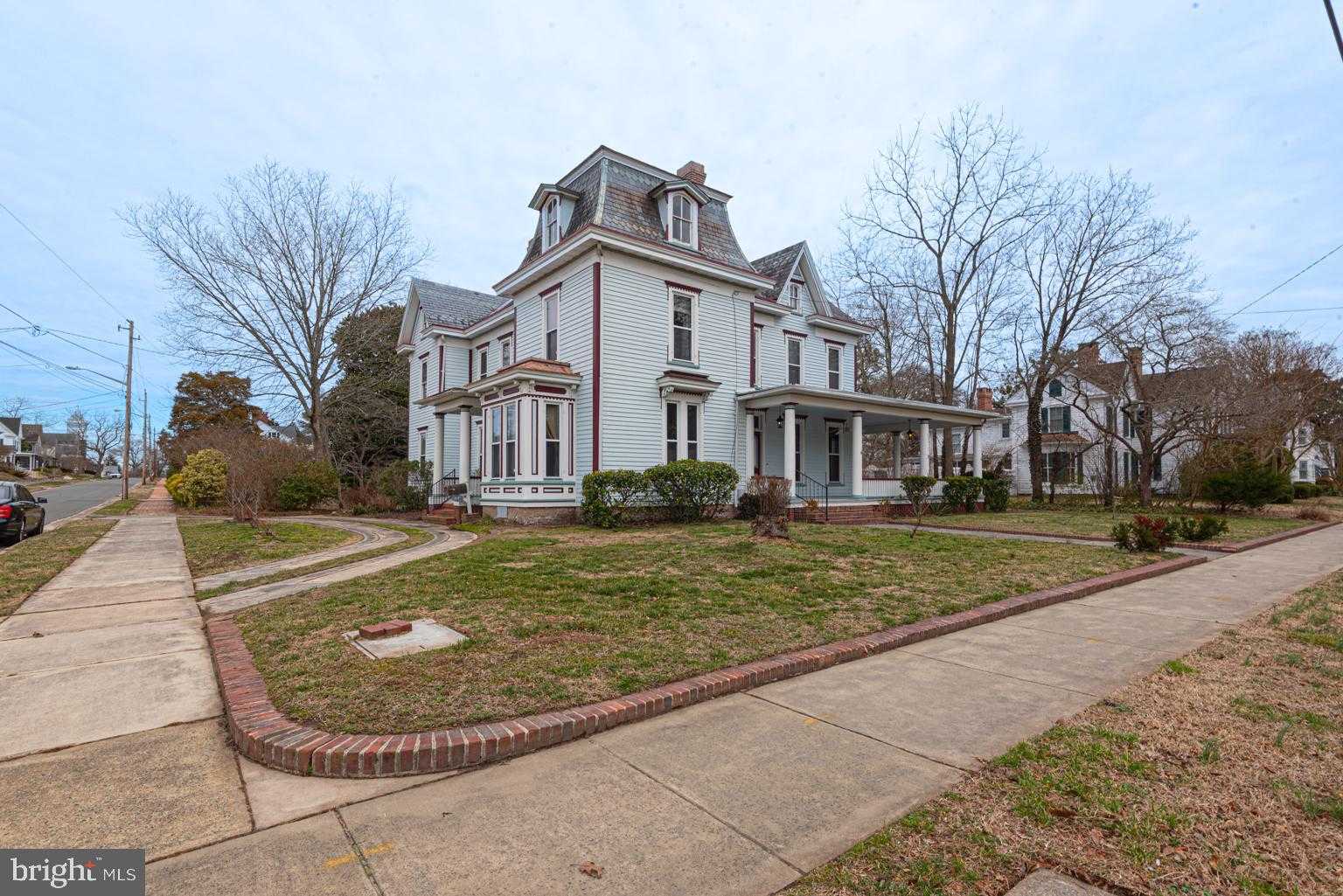 101 S Church St photo 6