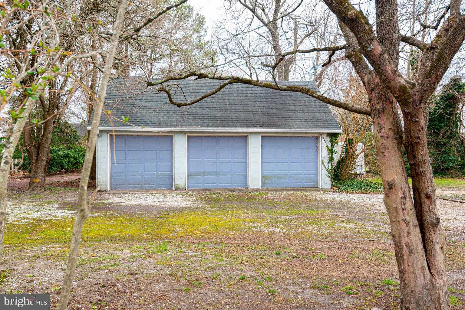 101 S Church St photo 98