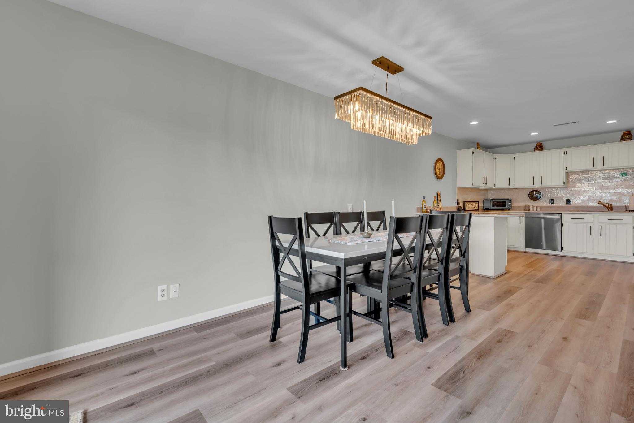 114 Bayview photo 12