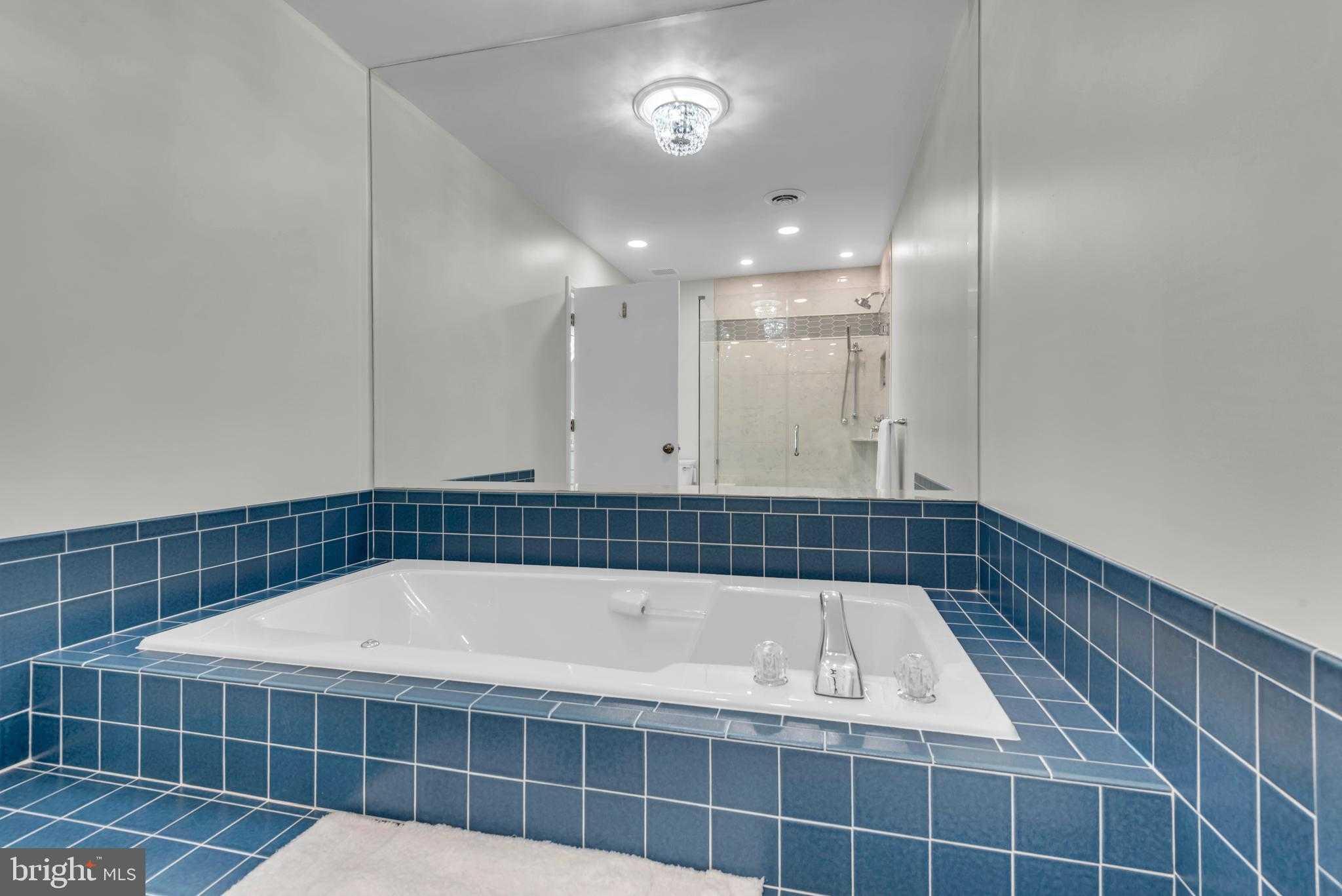 114 Bayview photo 31