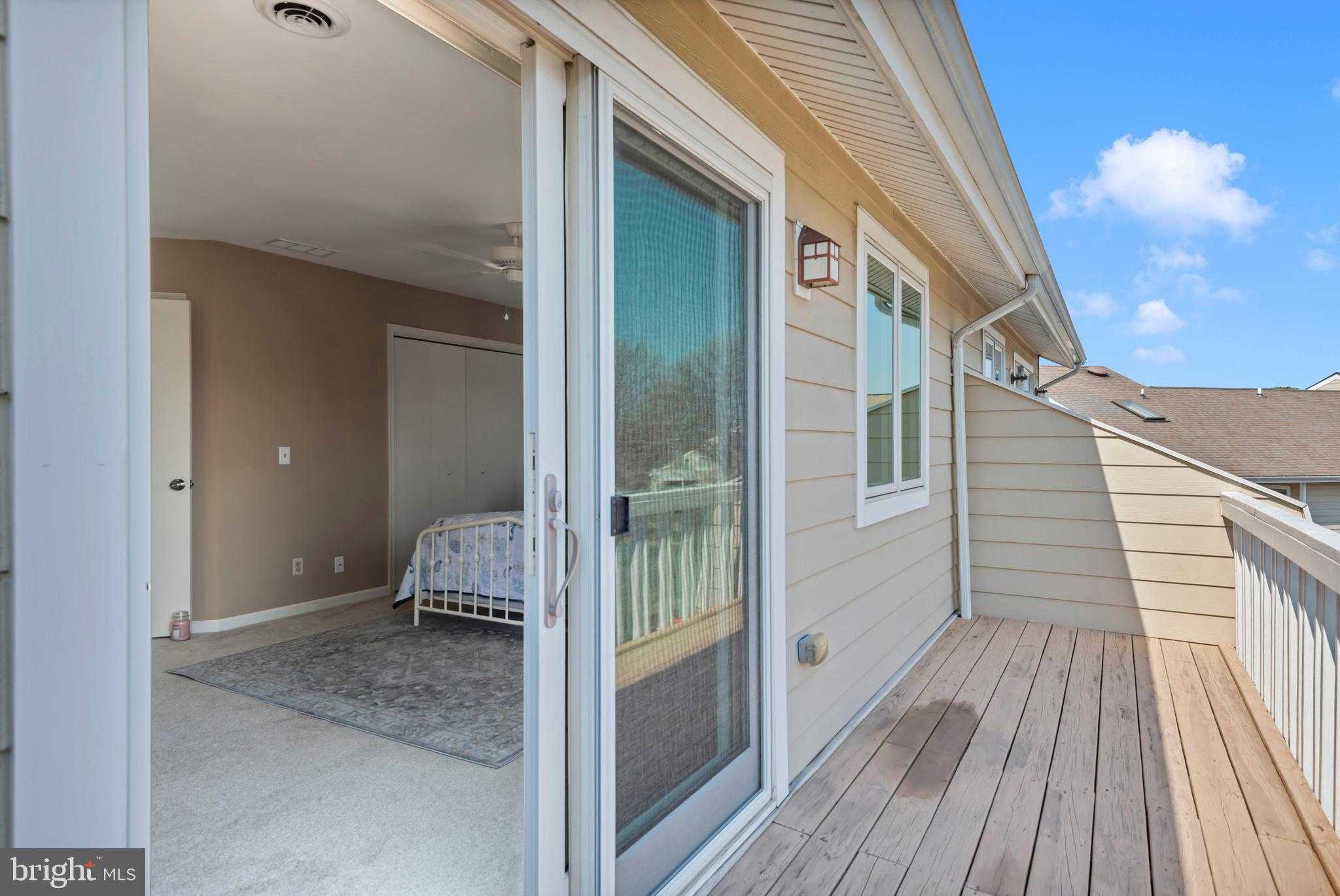 114 Bayview photo 40