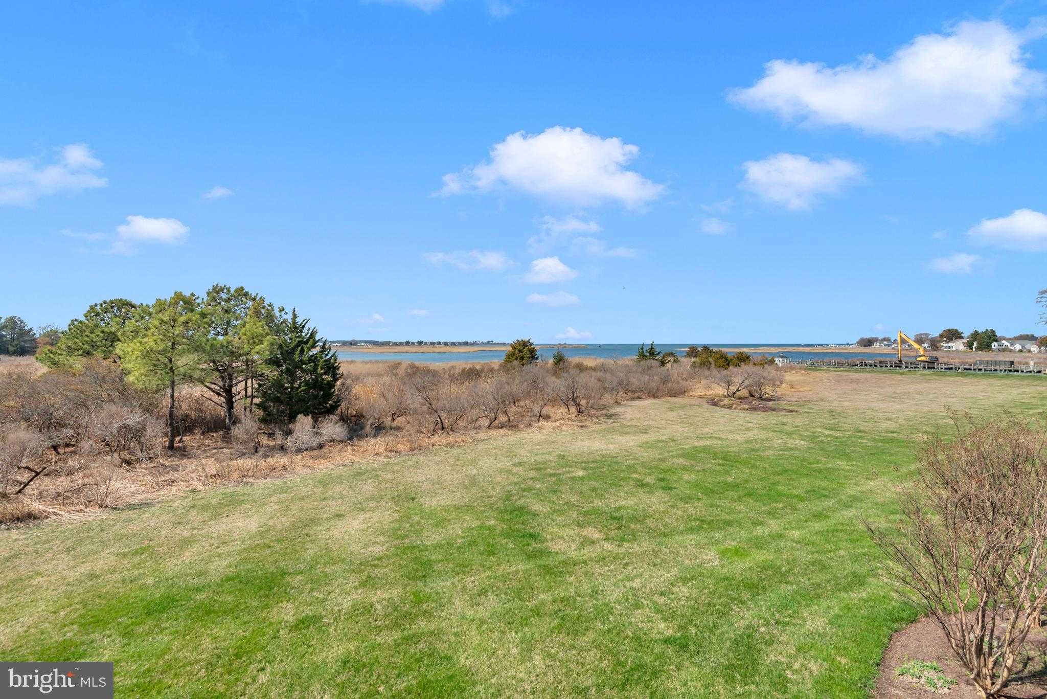 114 Bayview photo 42