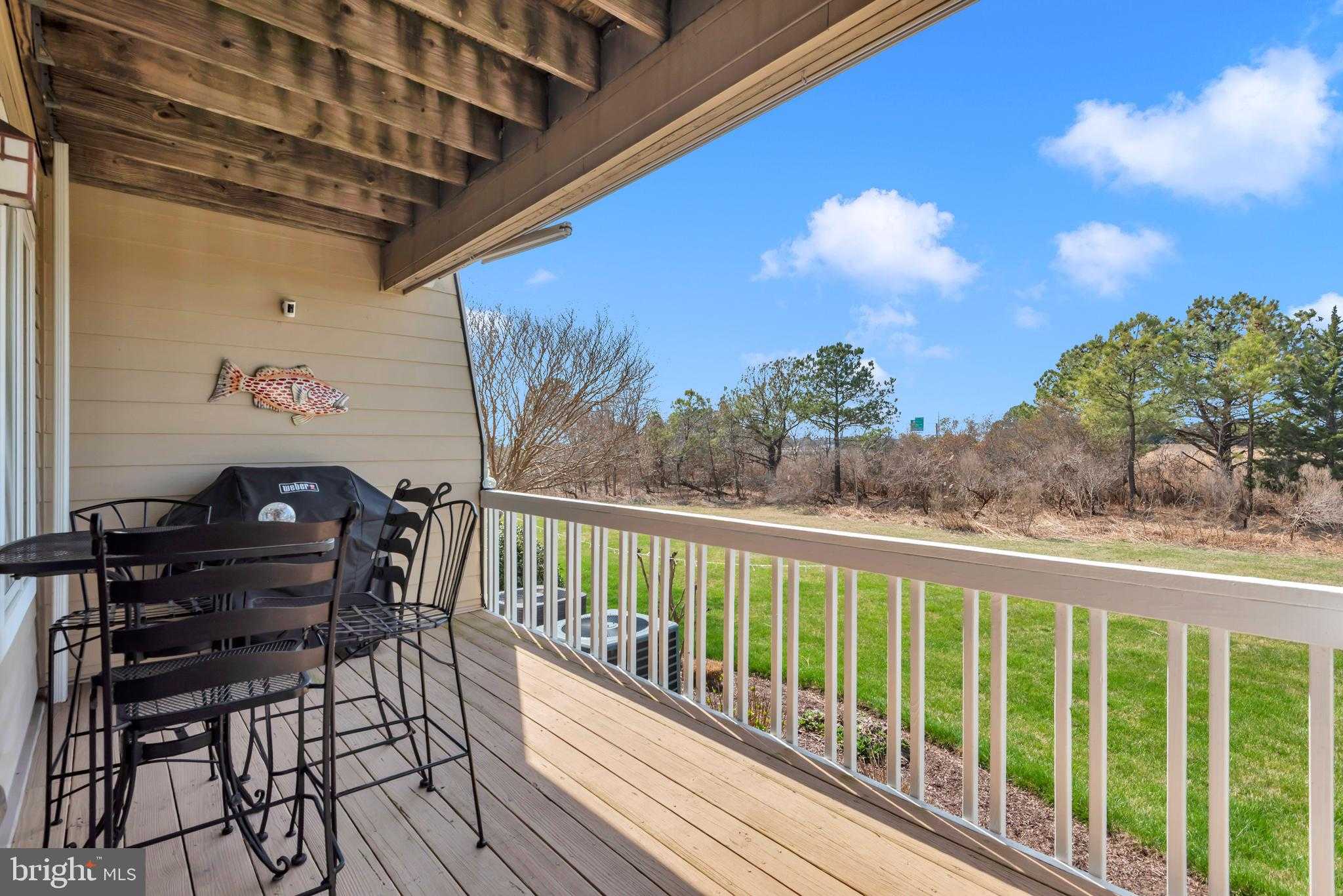 114 Bayview photo 47