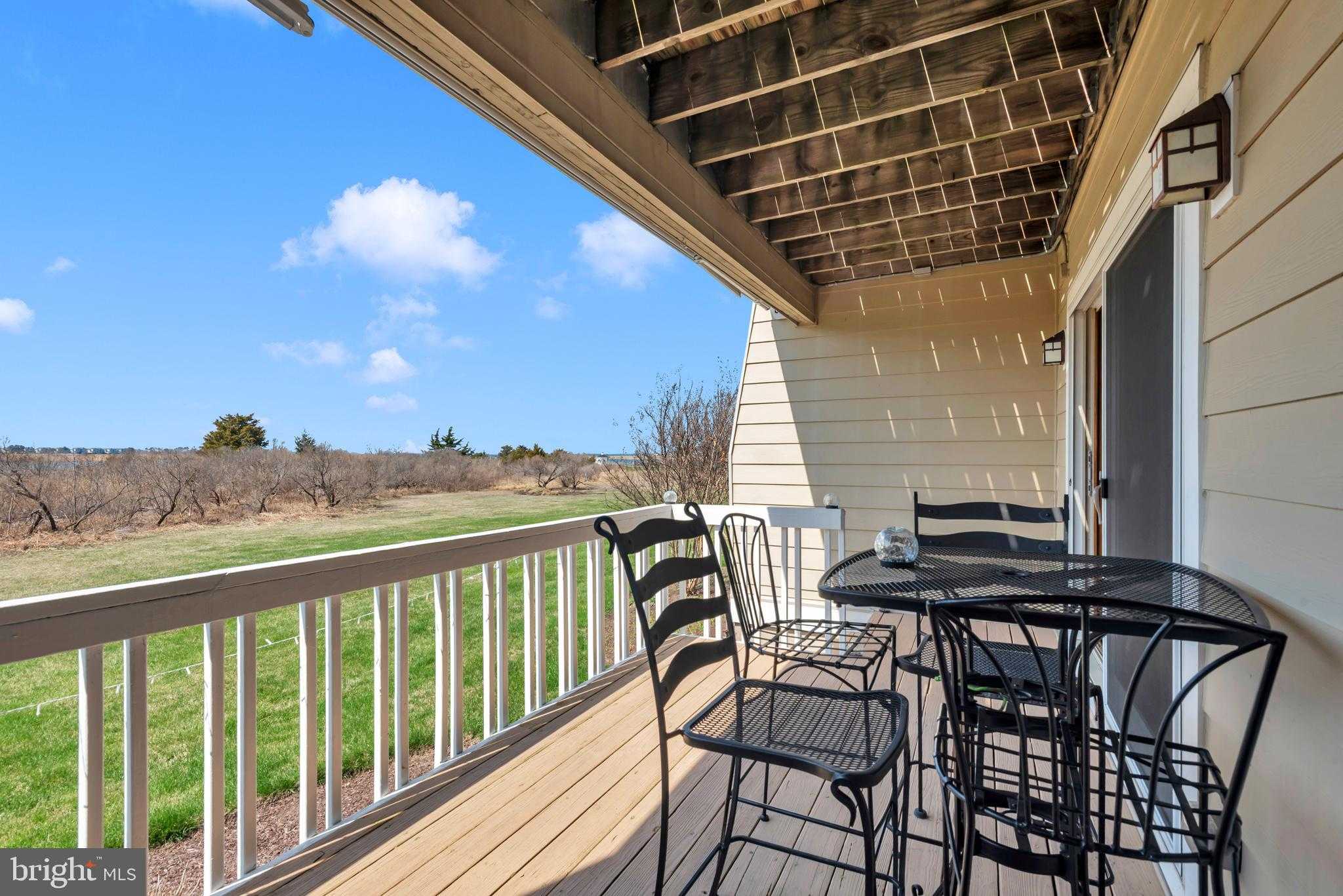 114 Bayview photo 48