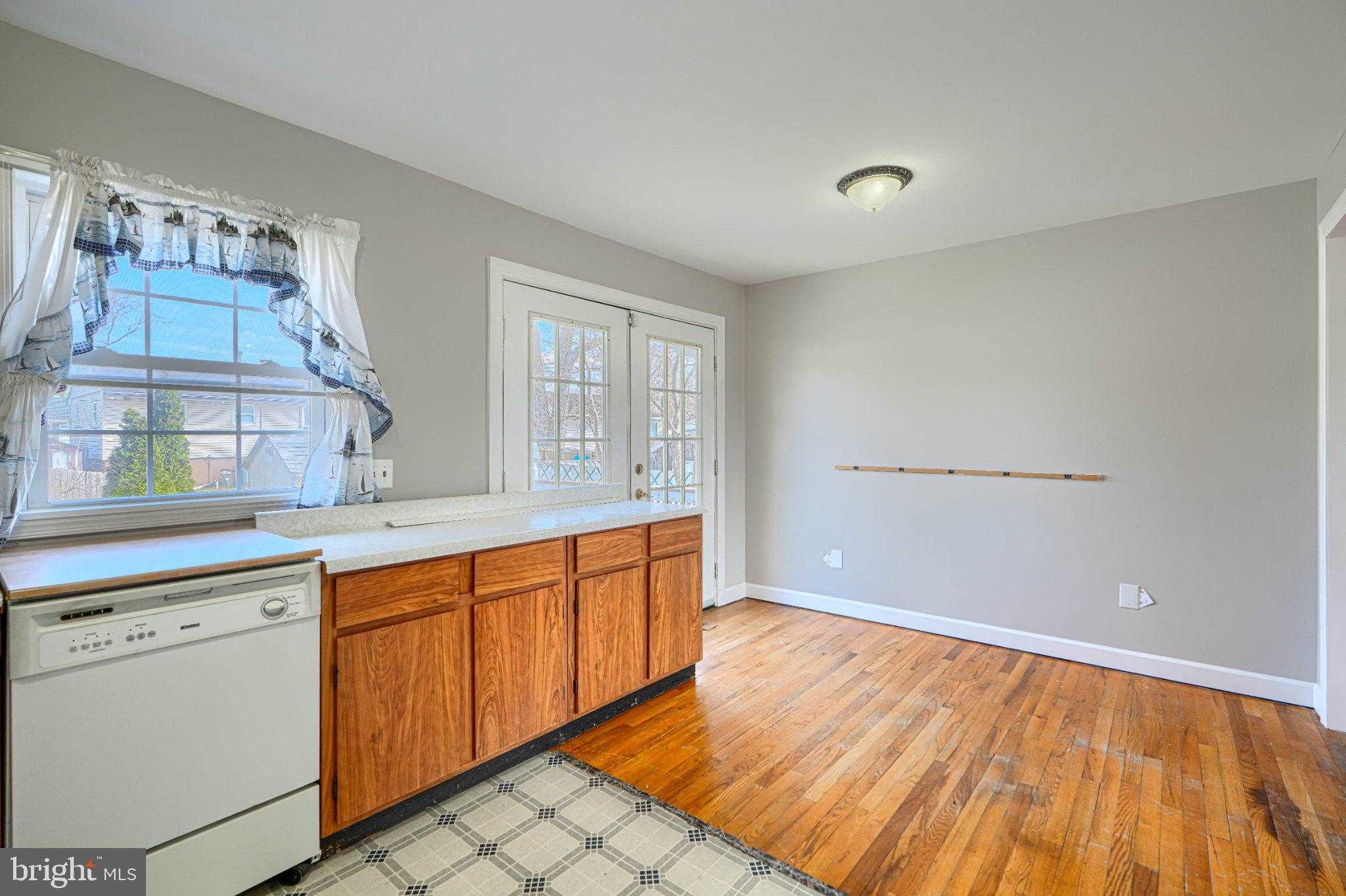 756 223rd St photo 11