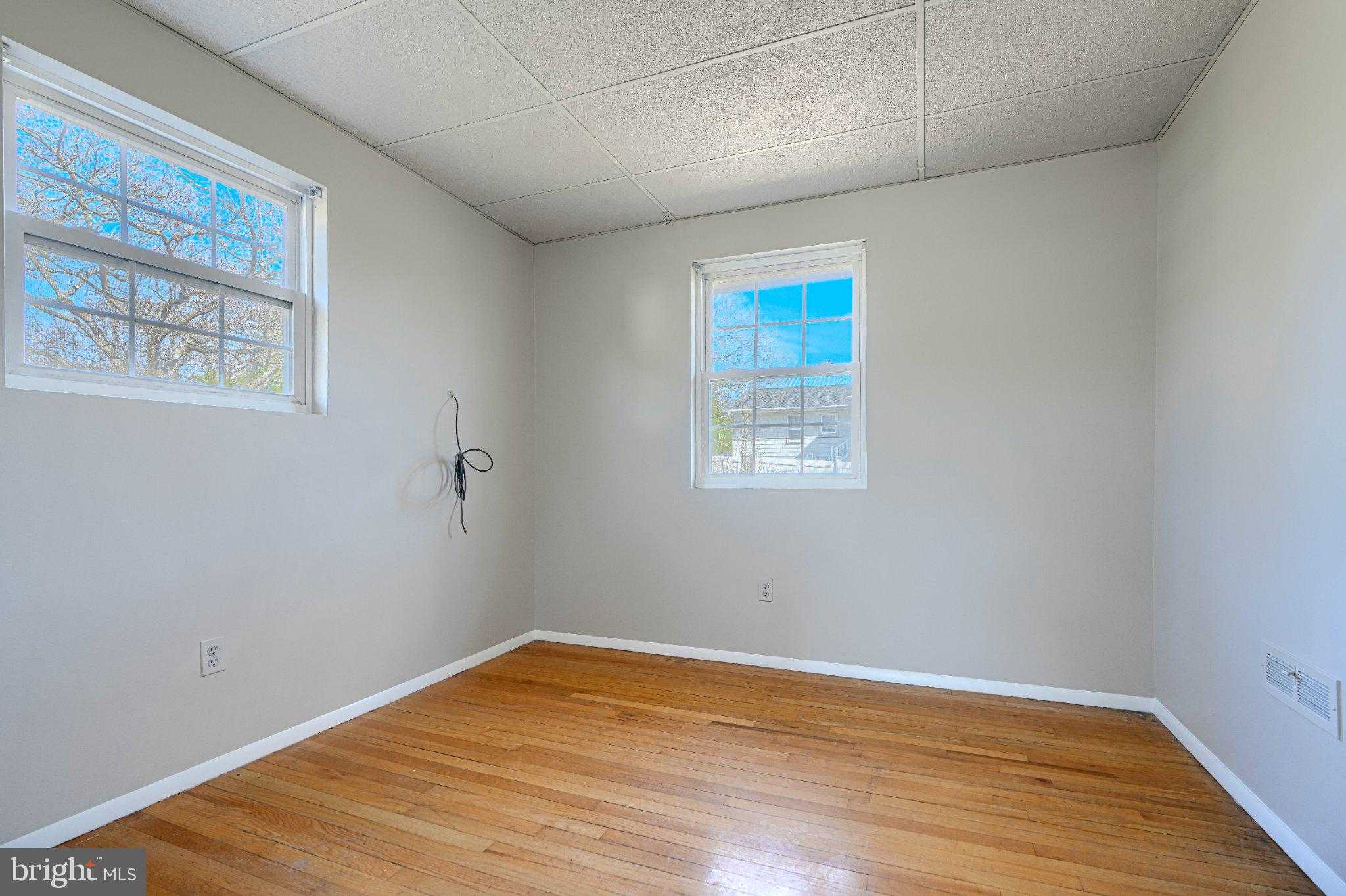 756 223rd St photo 17