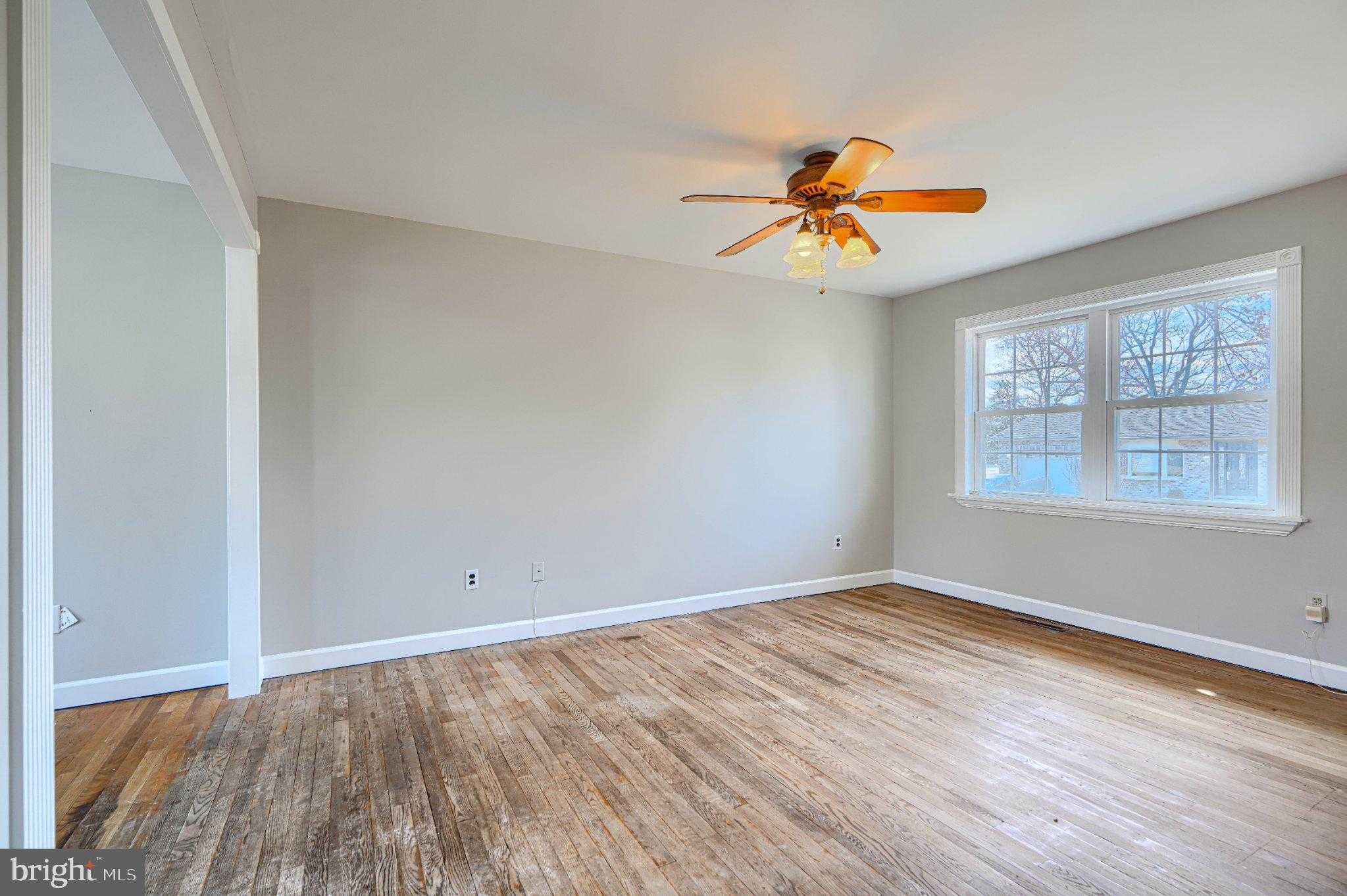 756 223rd St photo 4