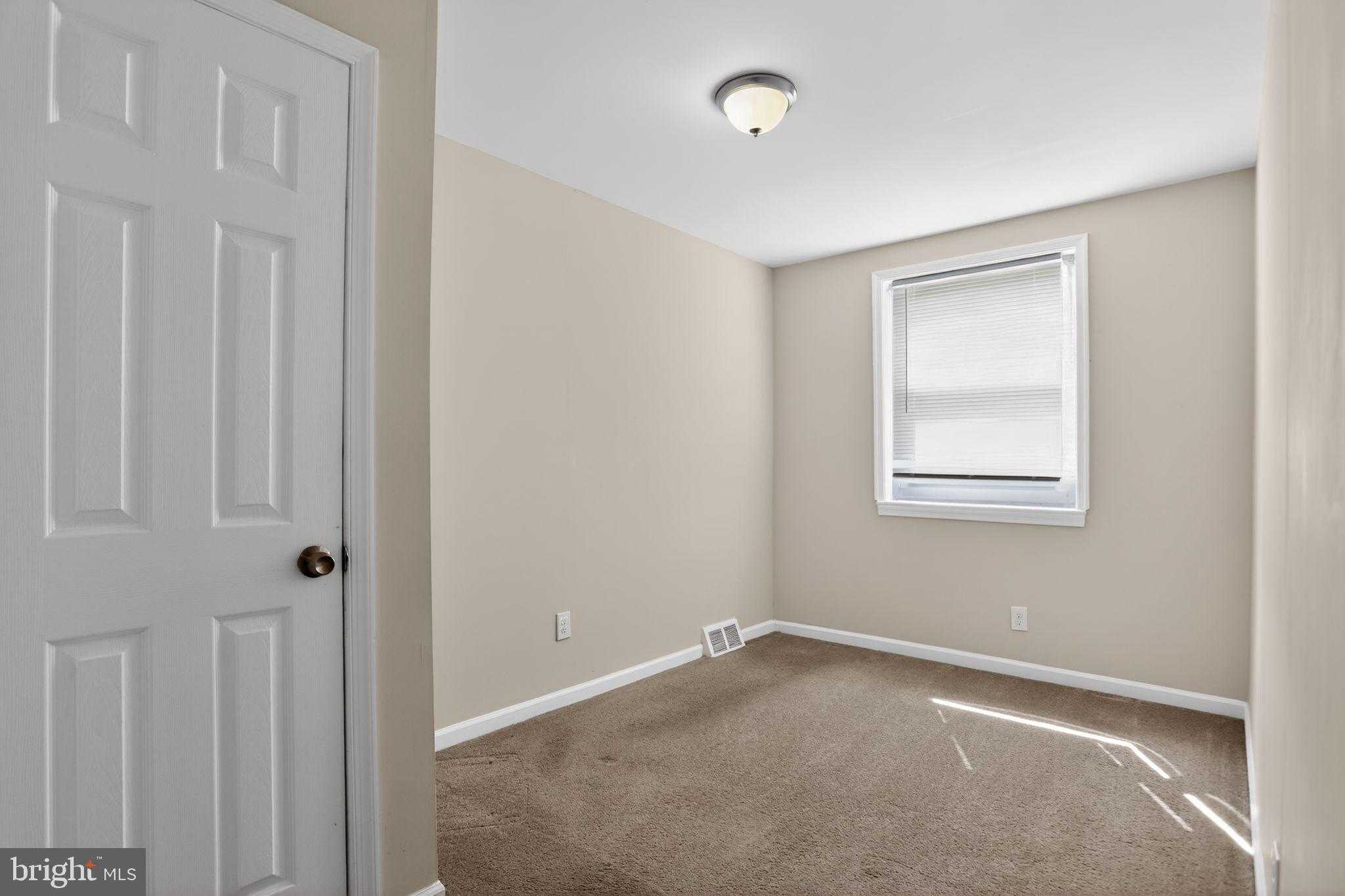 8312 Thouron Ave photo 30