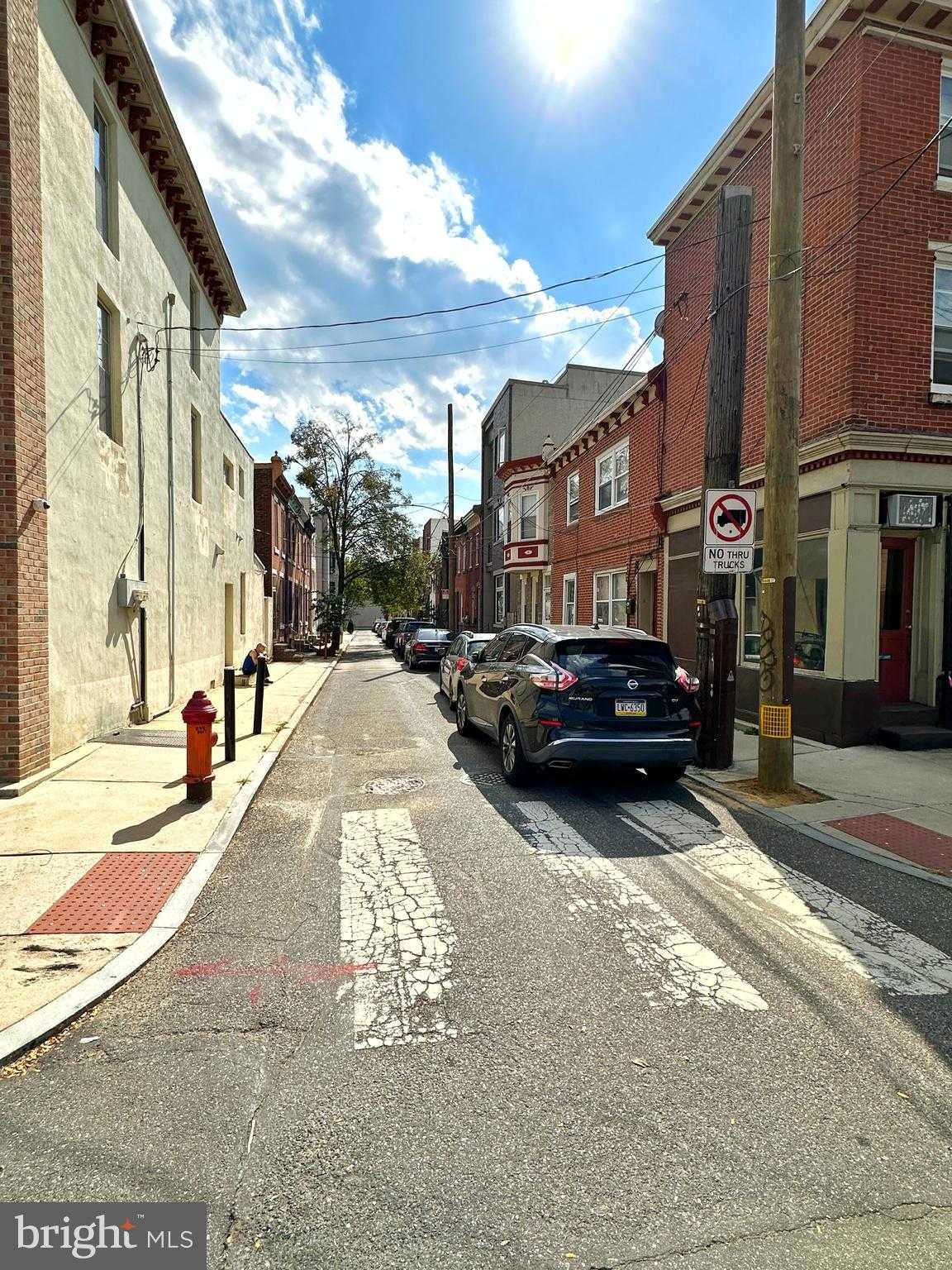 1108 E Oxford St photo 9