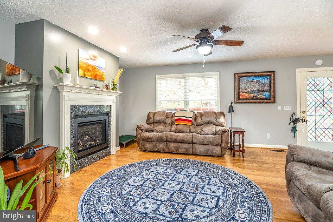 760 Confederacy Dr photo 30