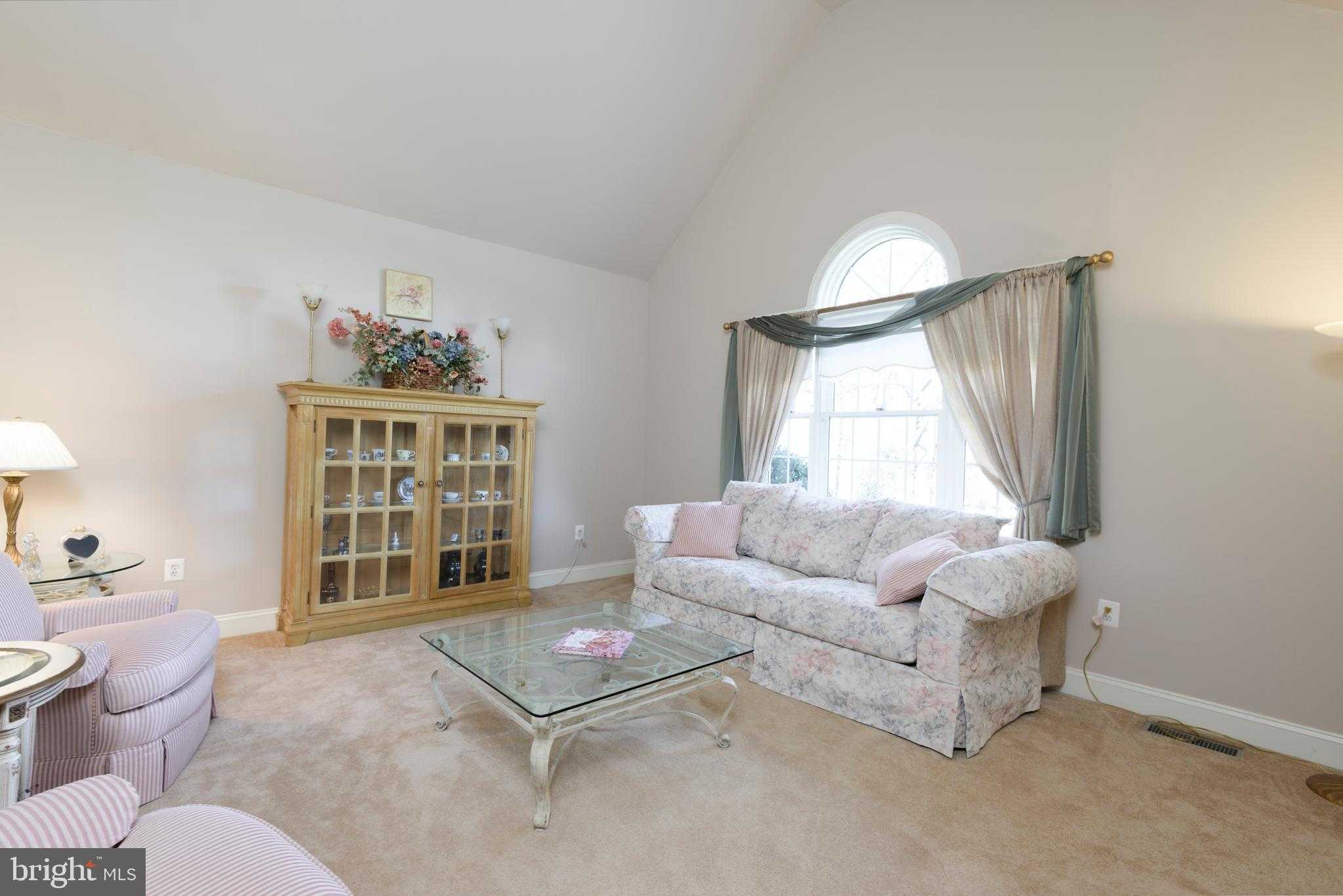 1198 Carrie Ln photo 5