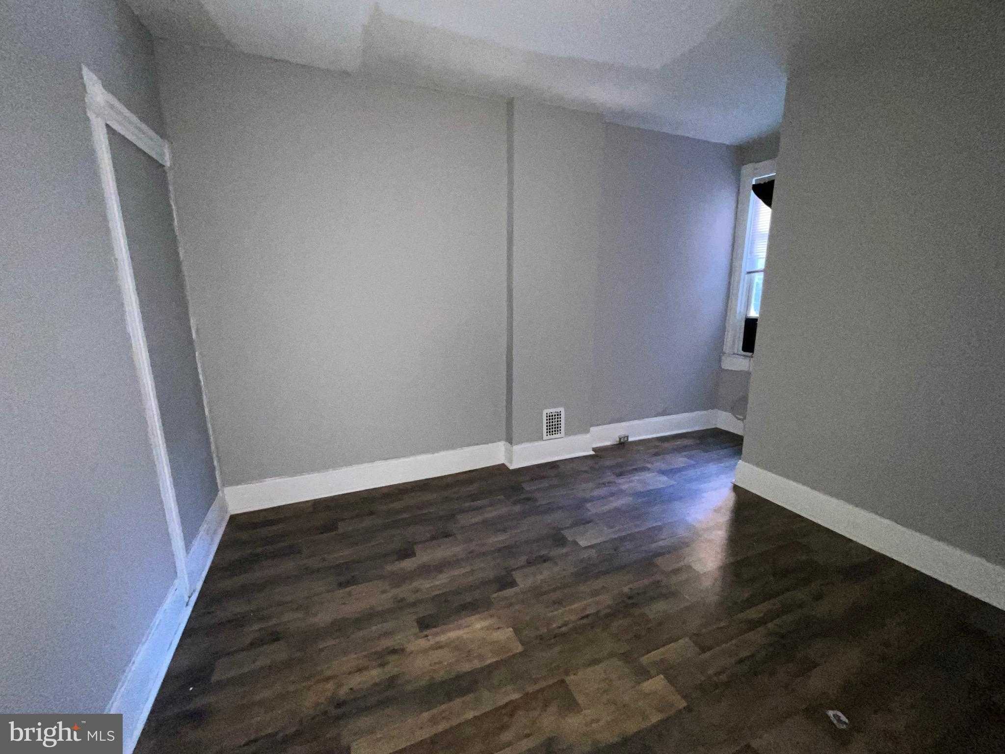 3134 Wilkens Ave photo 18