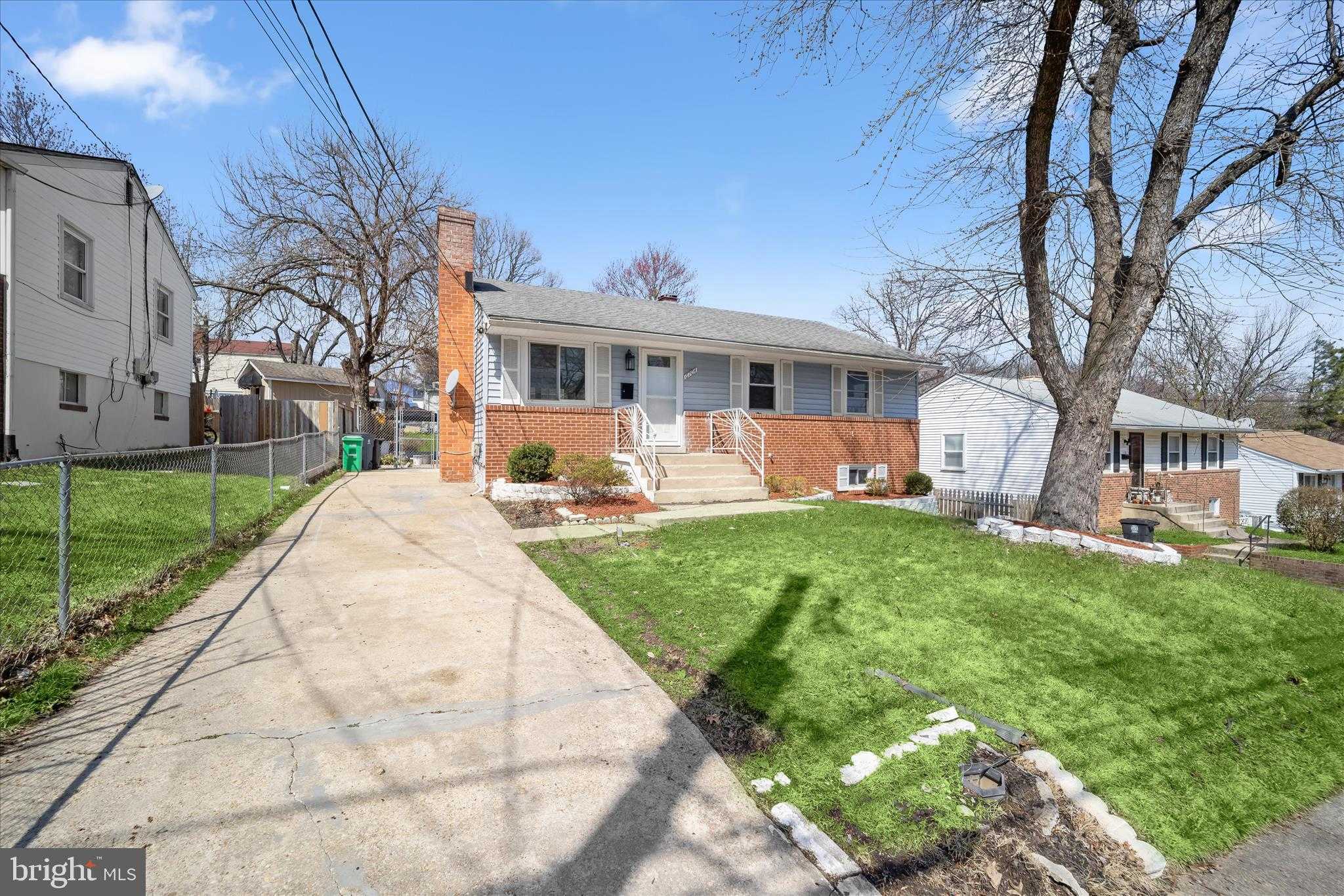 6704 Eldridge St photo 2